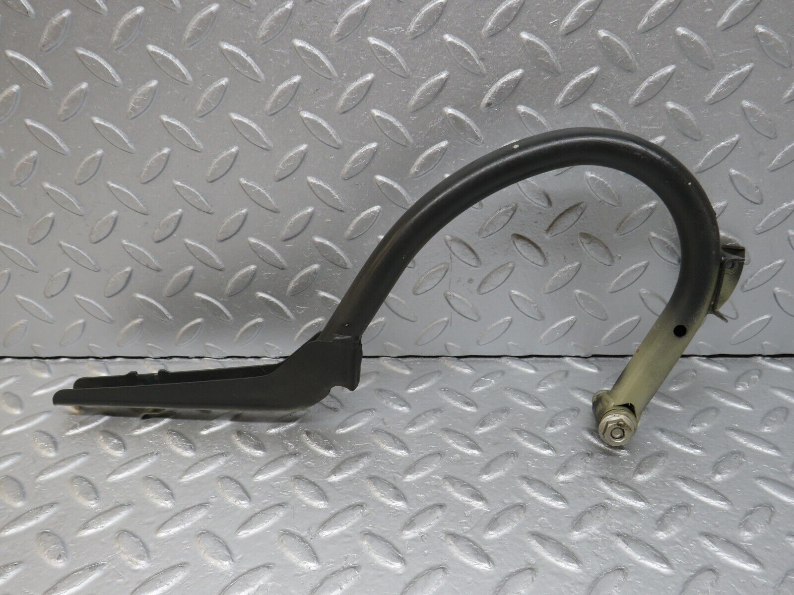 36539 Mercedes-Benz W201 190E 2.0L Boot Lid Trunk Hinge Right Side