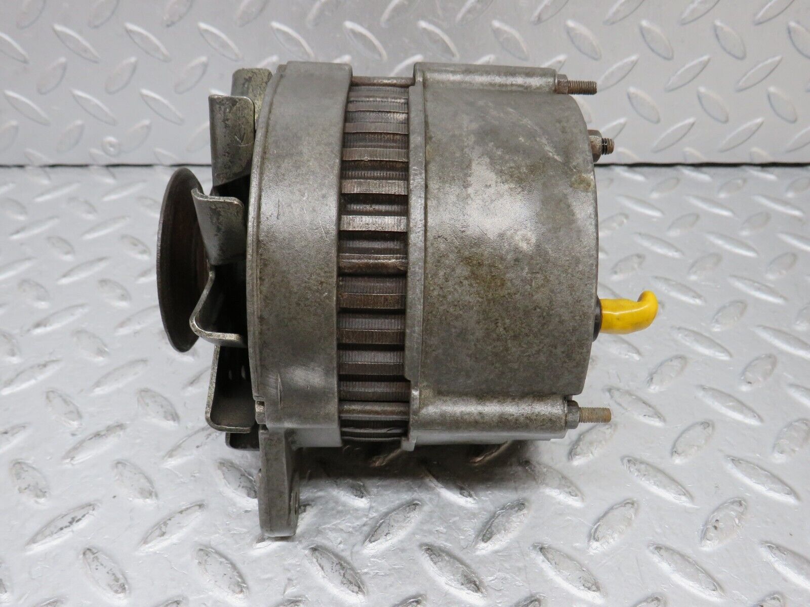 35925 Mercedes-Benz 240D OM616.912 Alternator Generator