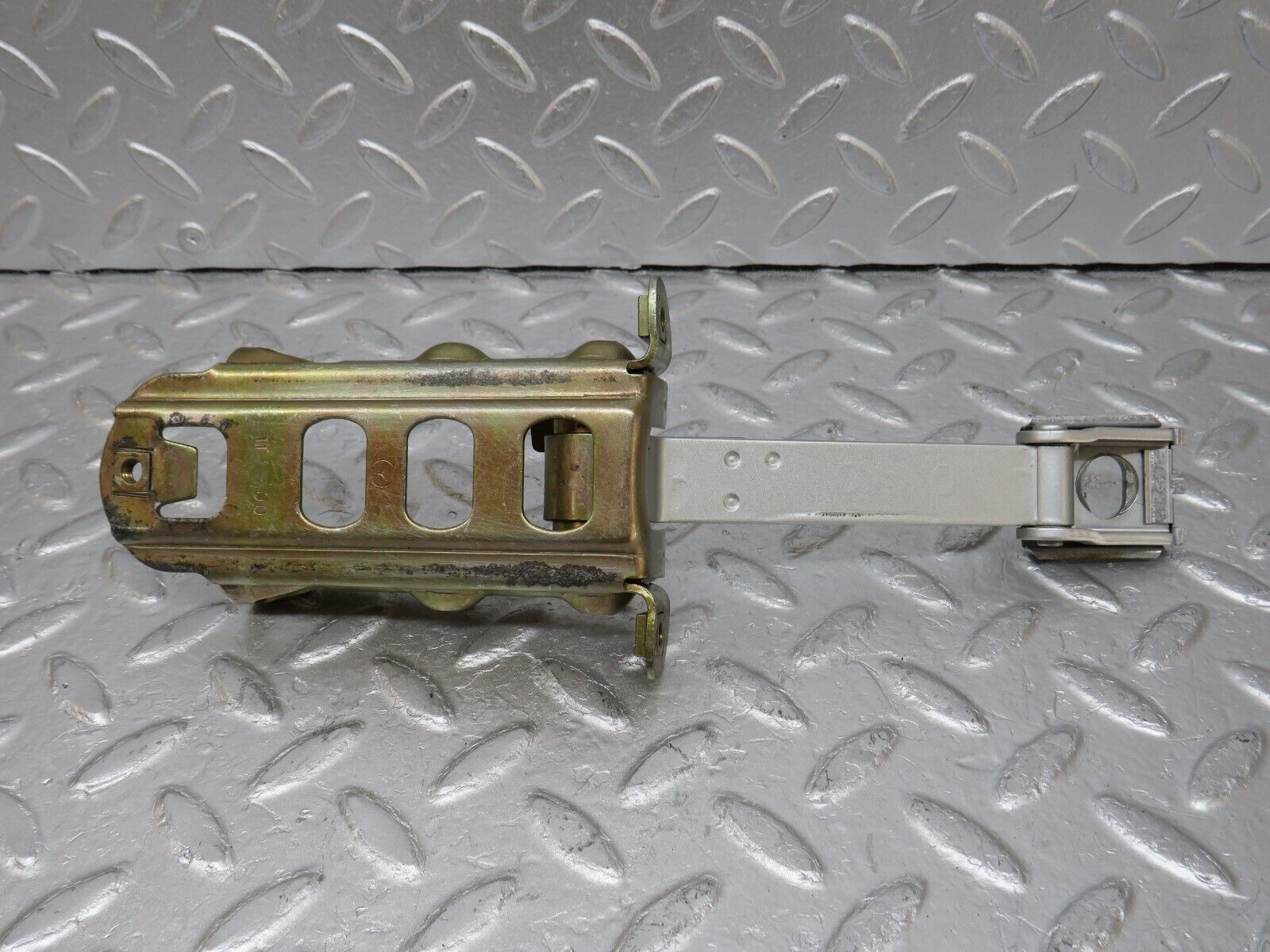 34693 Mercedes-Benz W210 320E Door Safety Check Strap