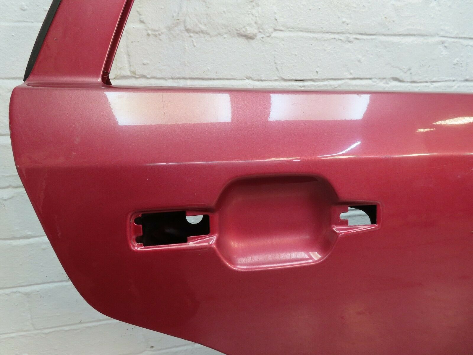 6693 Mercedes-Benz S124 E220 Wagon Rear Right Door