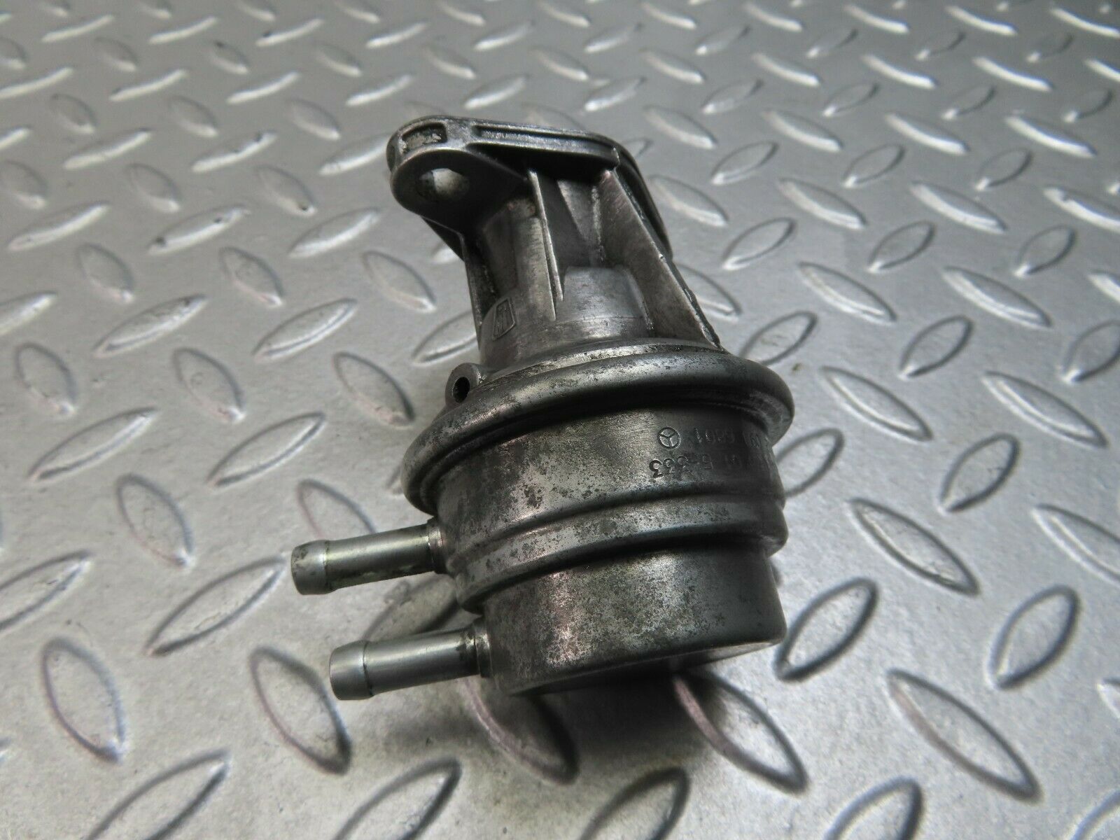 8828 Mercedes-Benz W124 Fuel Pump 0020916801