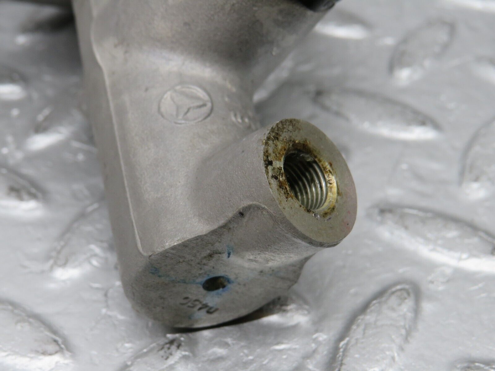 38438 Mercedes-Benz R129 280SL Coupe Brake Master Cylinder Girling