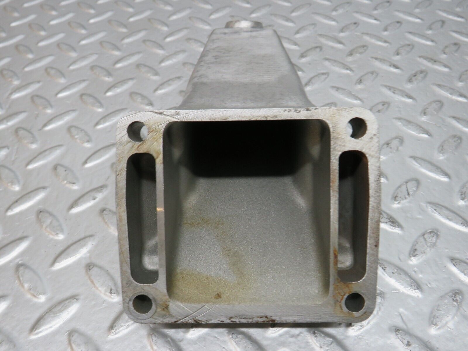 24832 Mercedes-Benz W140 S320 Engine Mount Bracket Left Side 6032235204