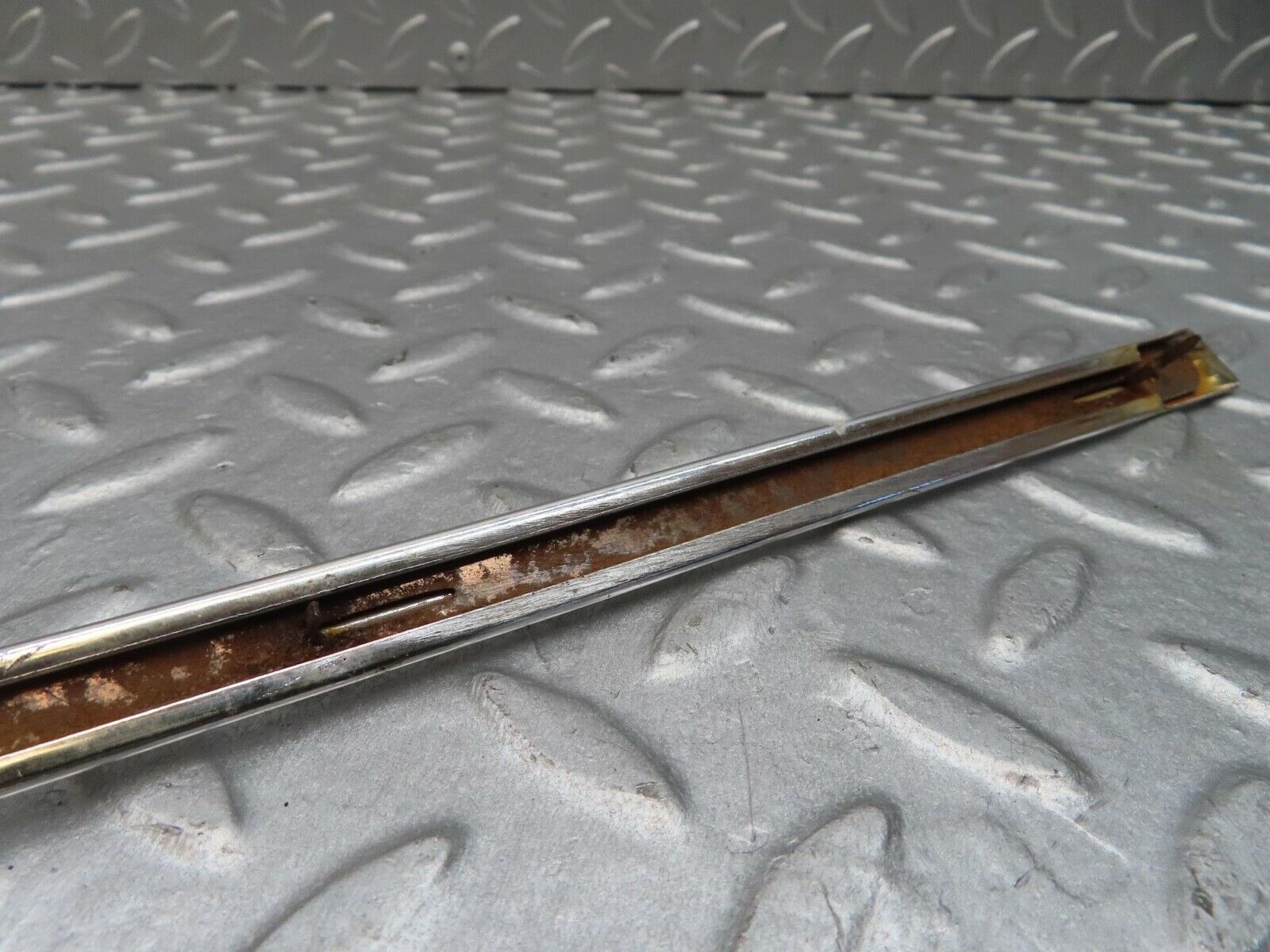 12898 Mercedes-Benz W111 220SE Front Right Door Card Chrome Trim