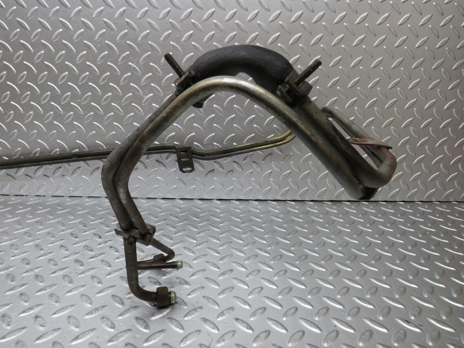 26366 Mercedes-Benz W116 450SE Oil Cooler Pipe Hose