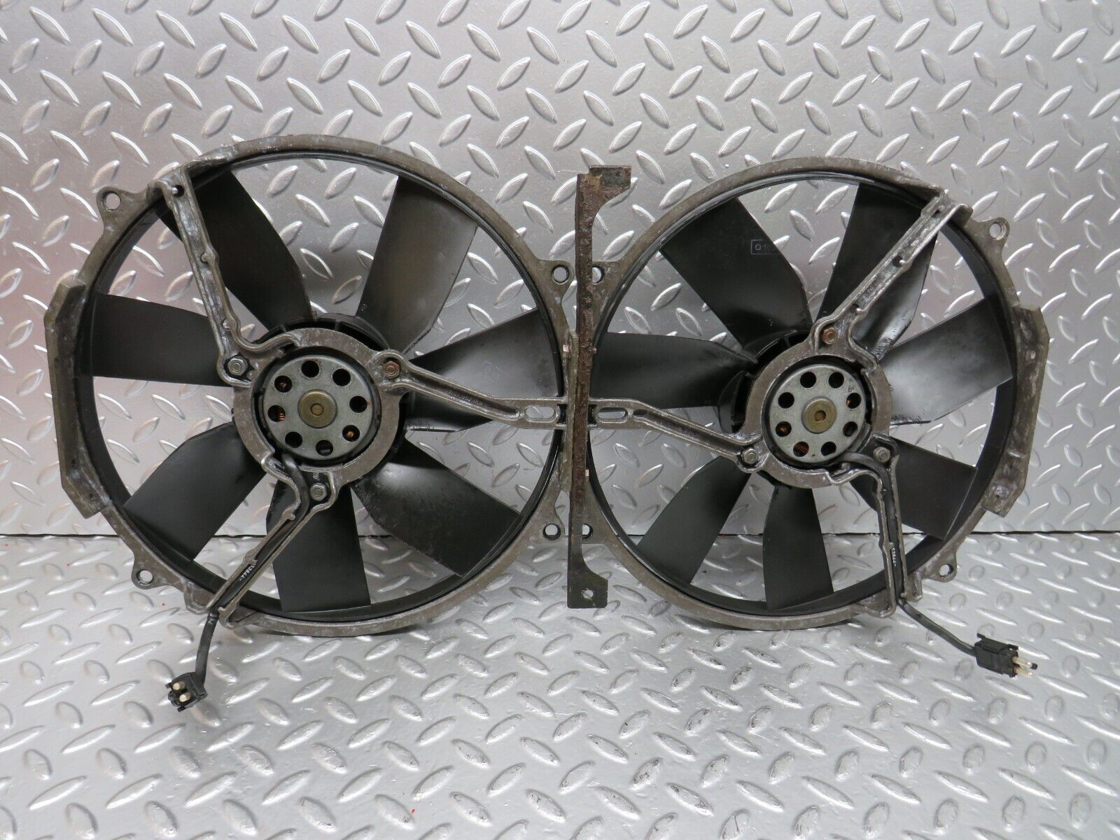 24786 Mercedes-Benz W140 S320 Engine Cooling Fan Motor 1405051355