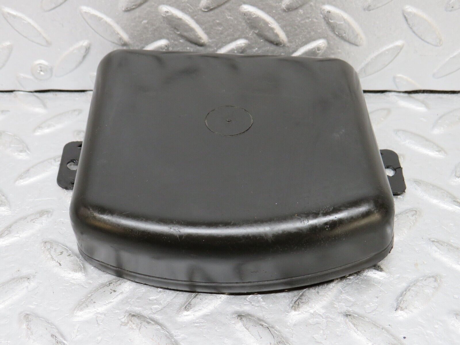 37428 Mercedes-Benz W109 300SEL Rear Axle Mount Plastic Cover 1116930030