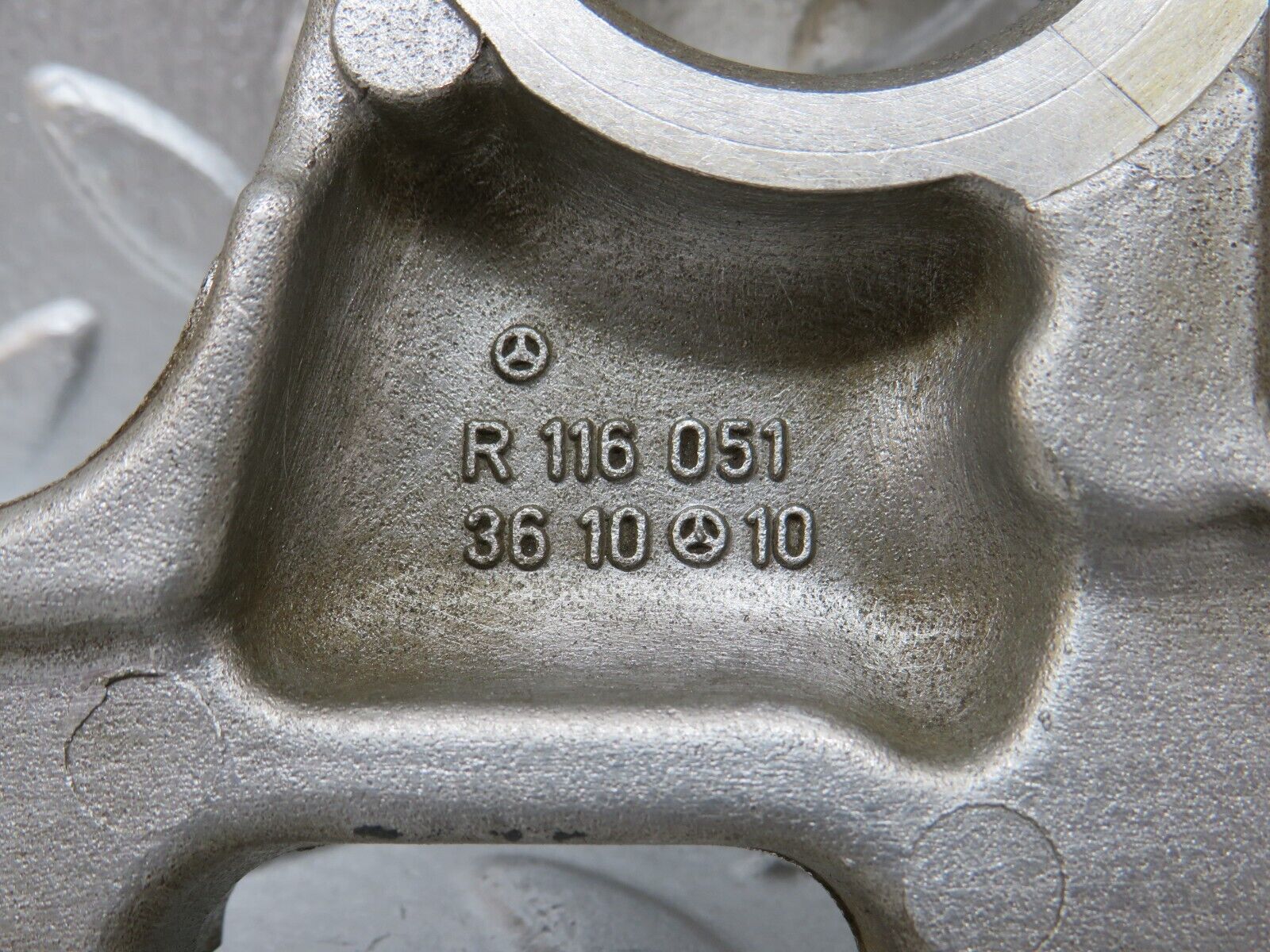 34621 Mercedes-Benz C126 380SEC Coupe Camshaft Tower Bearing 1160513610