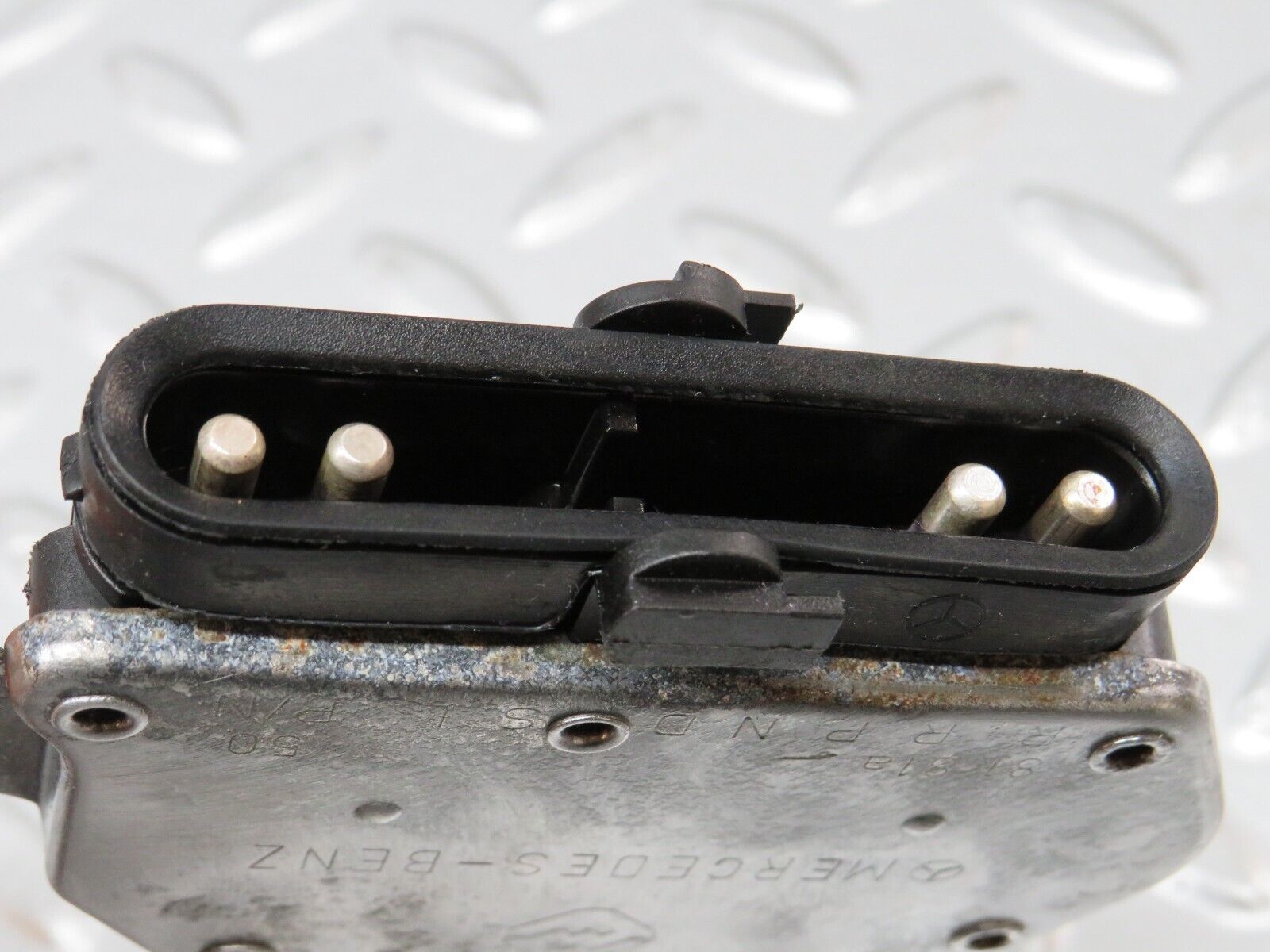 34242 Mercedes-Benz W124 260E Reverse Light Switch 1235450142 1235401945