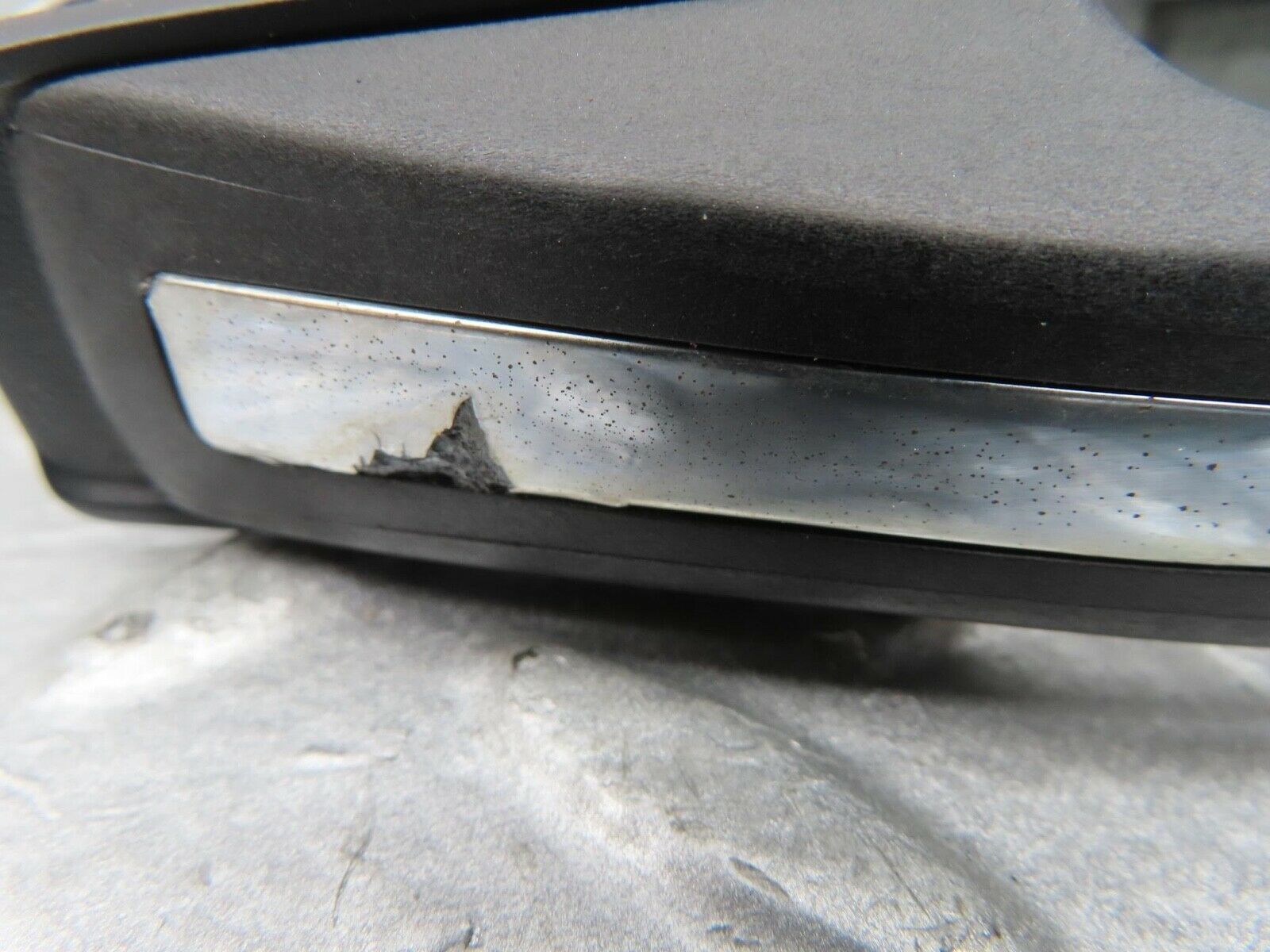 16519 Mercedes-Benz W124 260E Rear Left Exterior Door Handle