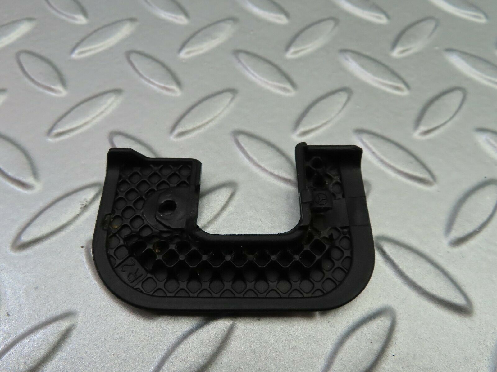 6438 Mercedes-Benz S124 E220 Wagon Right Interior Door Latch Trim