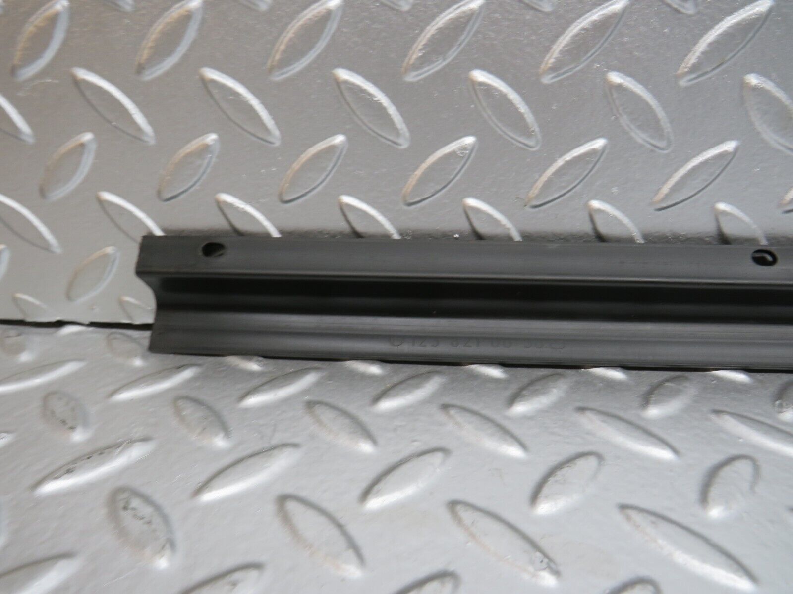 32105 Mercedes-Benz W123 230E Main Cable Cover In Trunk 1238210036