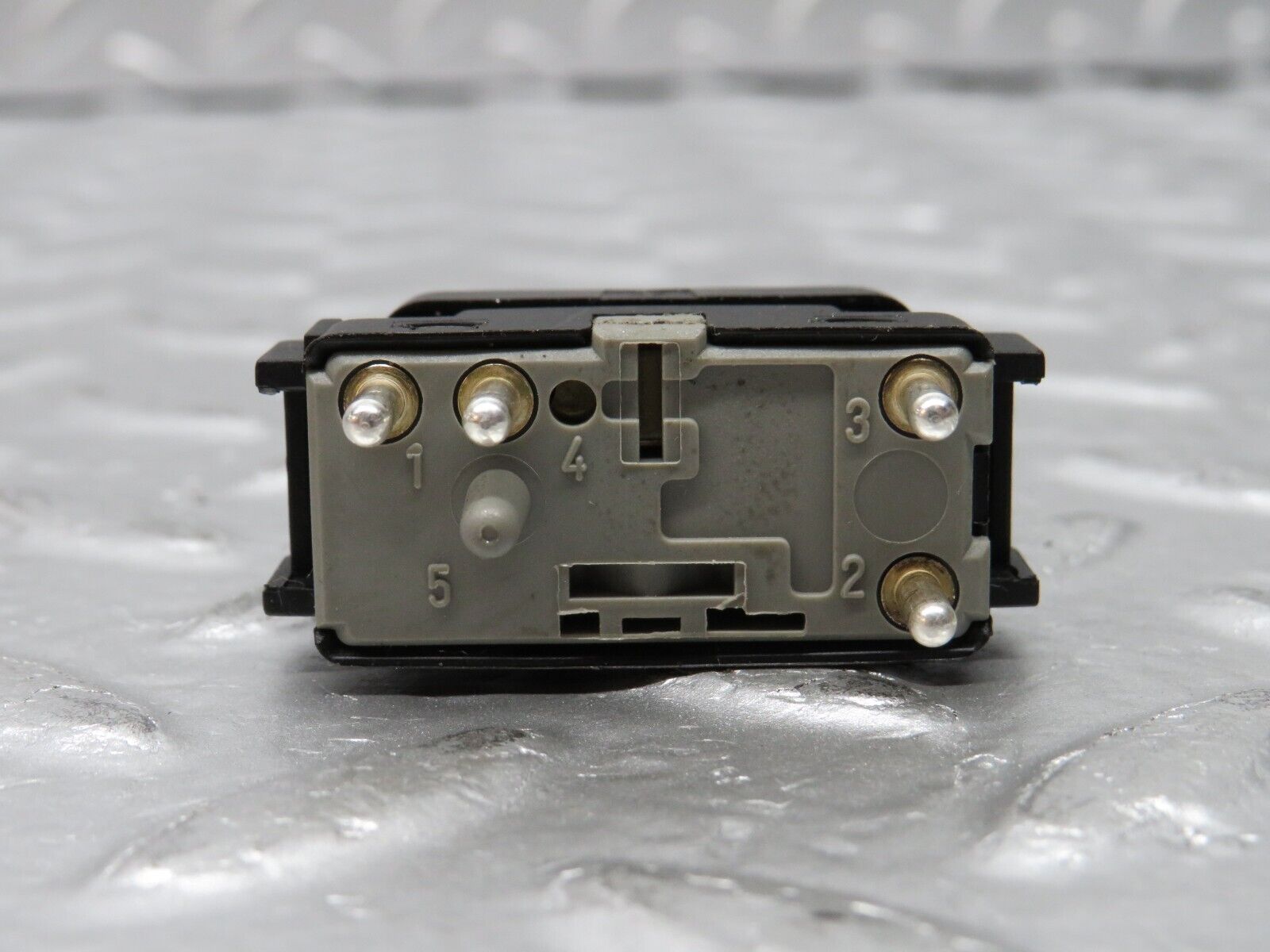 31383 Mercedes-Benz S124 220TE Electric Window Switch Left Side 1248209310