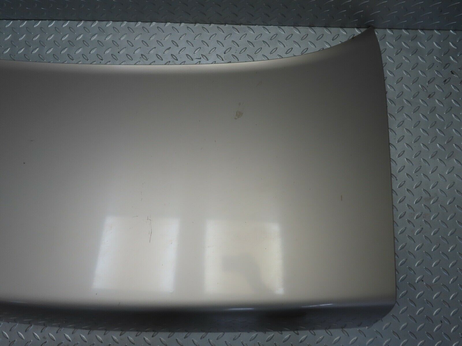 21535 Mercedes-Benz W126 300SE Boot Lid Trunk Door