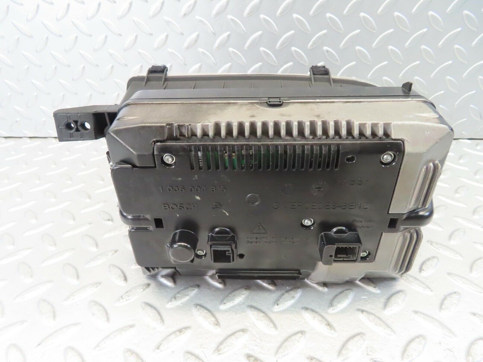 11122 Mercedes-Benz W221 S320 Sat Nav Radio Display 1036904816