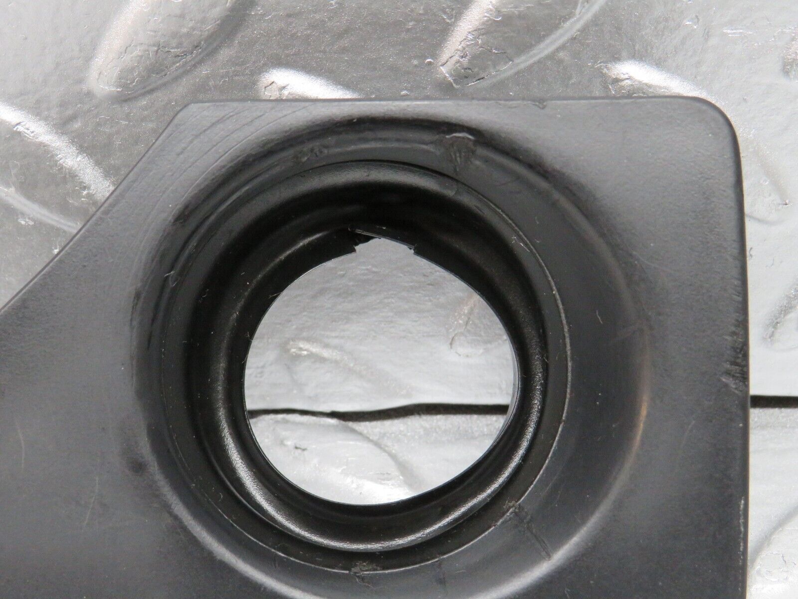 31376 Mercedes-Benz S124 220TE Wagon Ignition Switch Cover Surround 1246800965