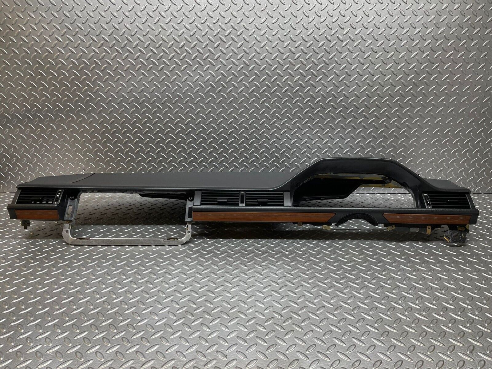 29197 Mercedes-Benz W124 230E Dashboard Black