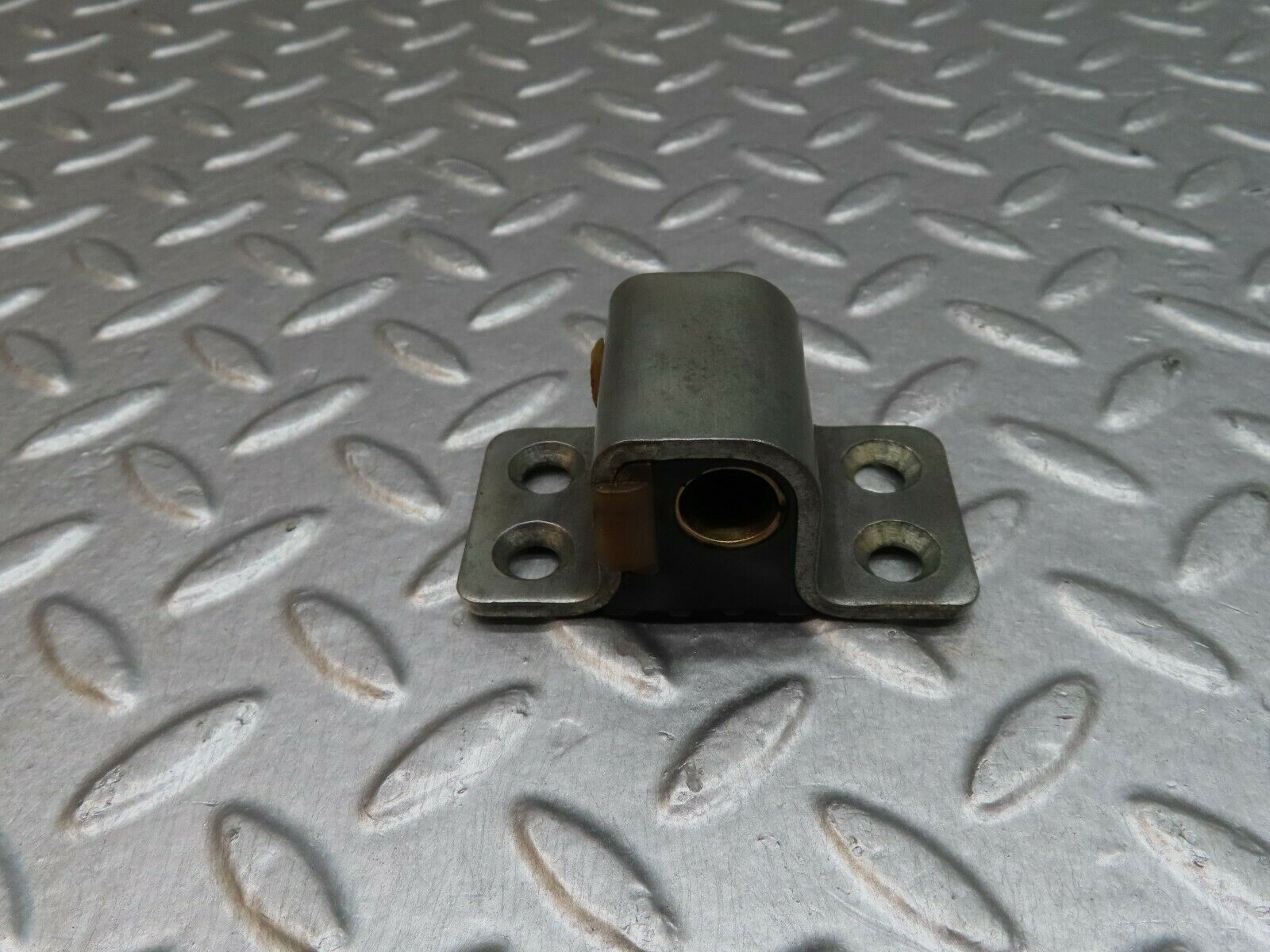 18048 Mercedes-Benz W123 200 Door Lock Latch Left Side