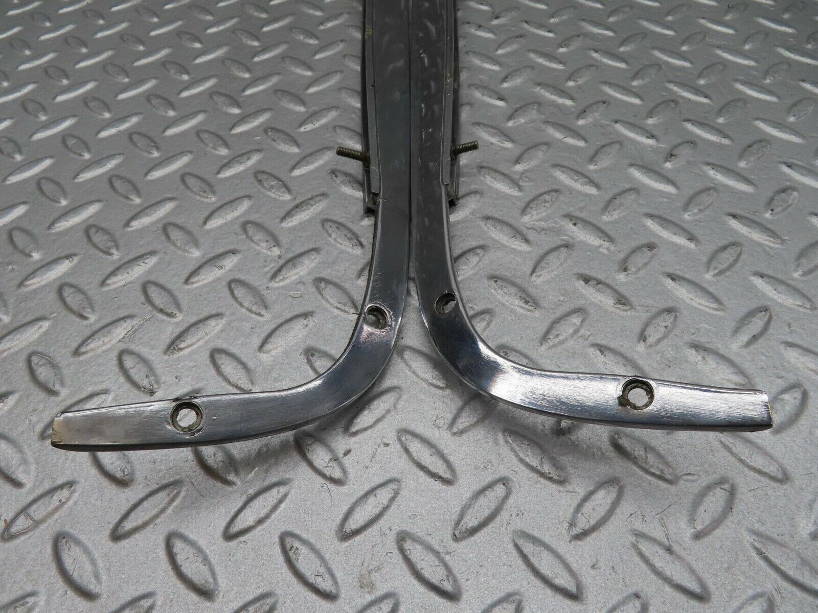 14331 Mercedes-Benz W116 350SE Trunk Chrome Moulding Trim Pair 1166900380