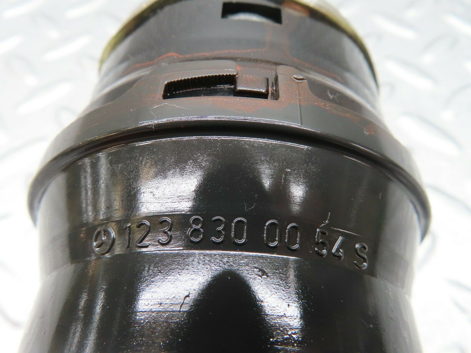 17912 Mercedes-Benz W123 200 Dashboard Air Vent 1238300054