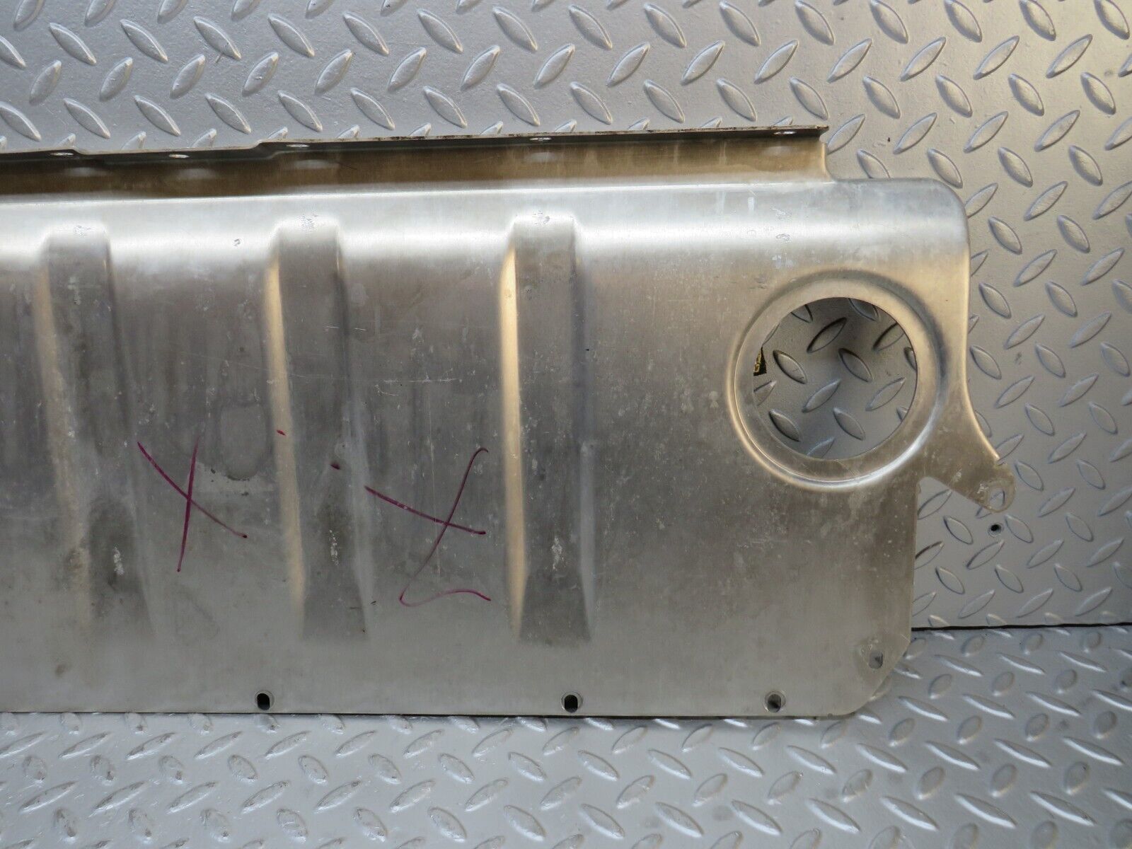 38447 Mercedes-Benz R129 280SL Coupe Fuel Tank Rear Cover