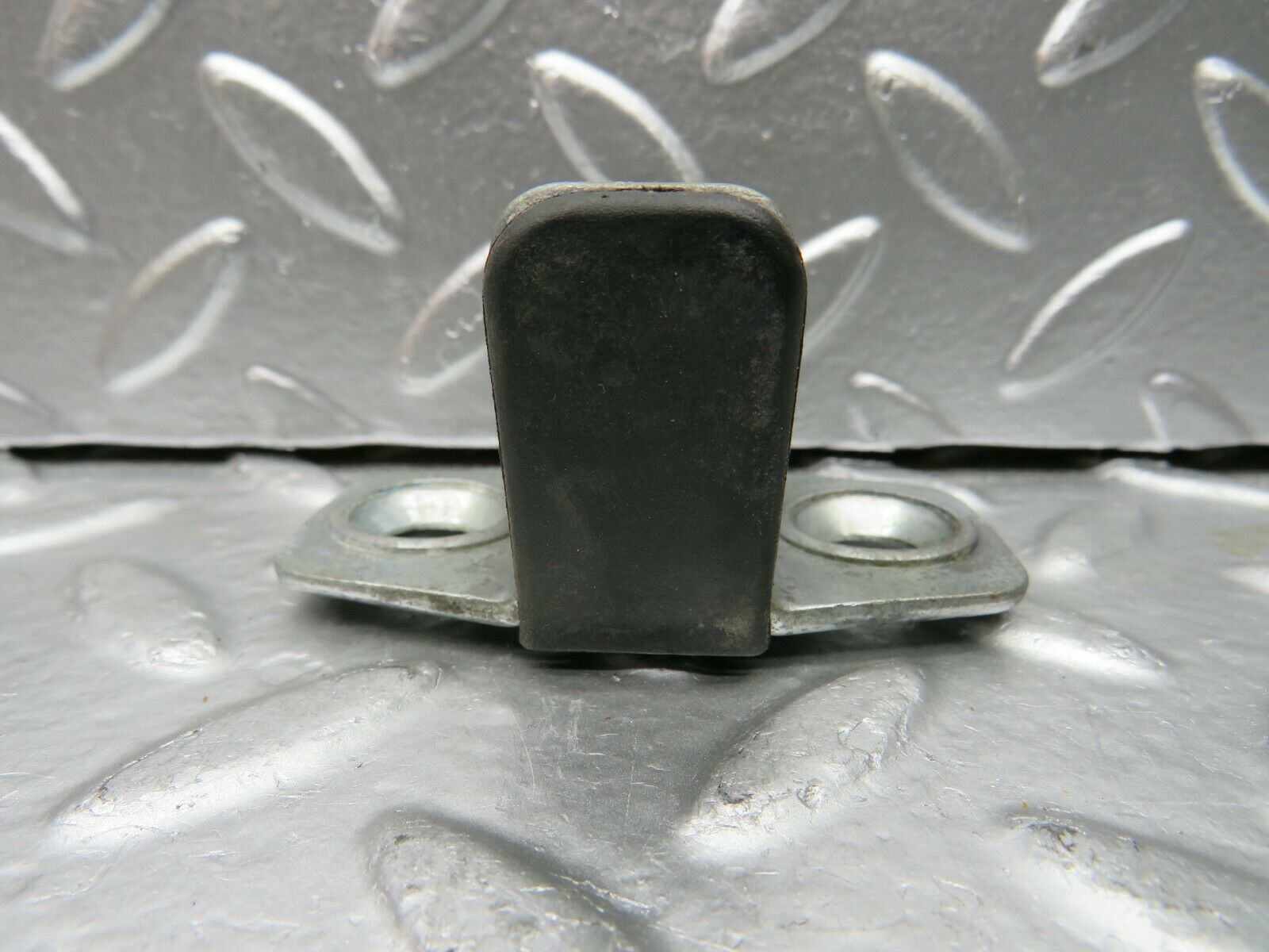 22617 Mercedes-Benz C124 E220 Coupe Door Lock Latch