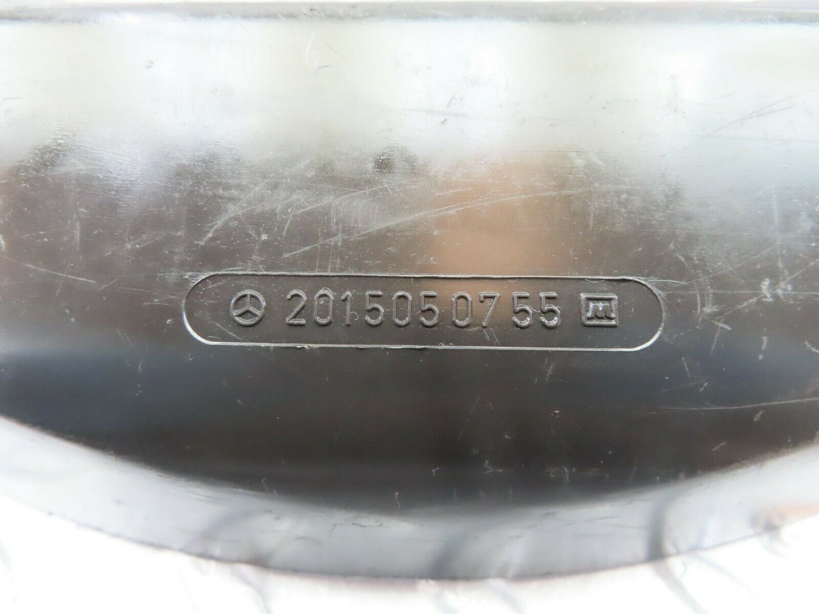 10410 Mercedes-Benz W201 190E Engine Fan Shroud 2015050755