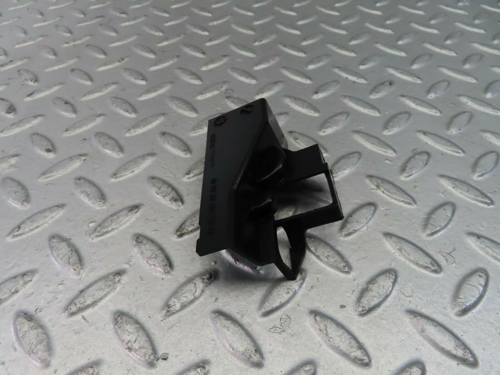 10398 Mercedes-Benz W201 190E Gear Selector Trim 1242670206