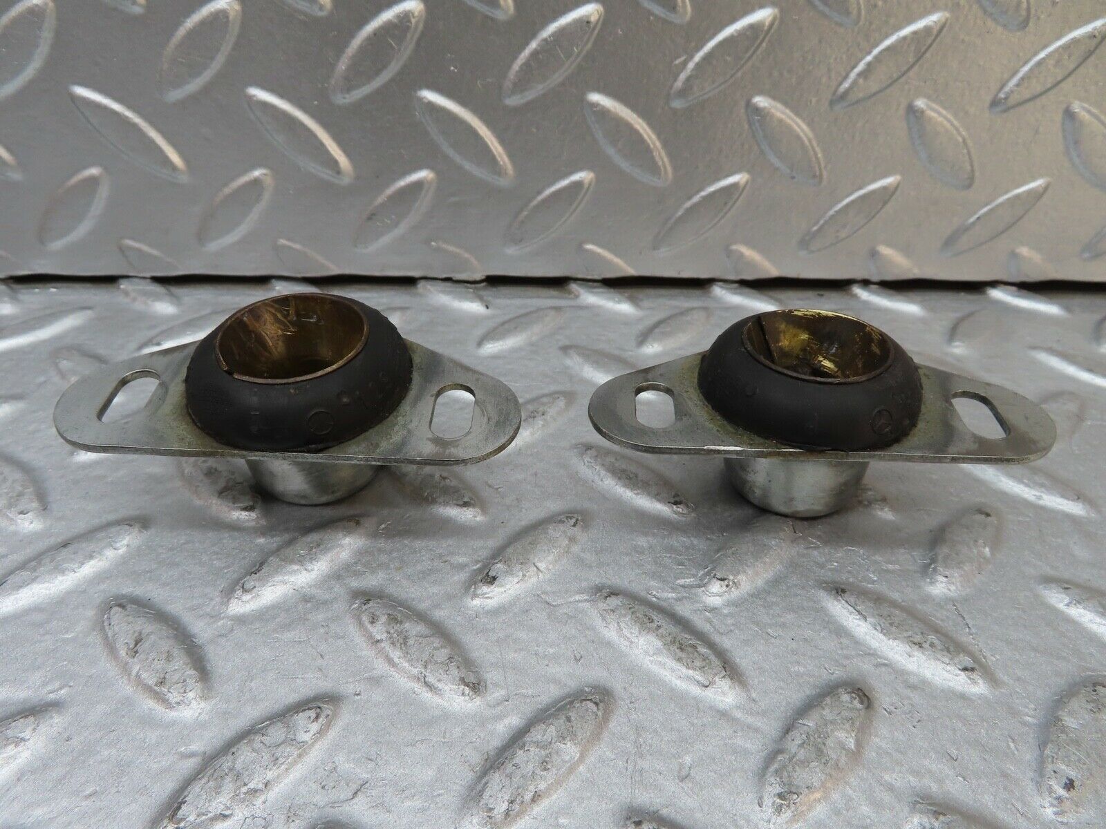 20043 Mercedes-Benz R129 300SL Coupe Roof Lock Latch Pair 1296300320