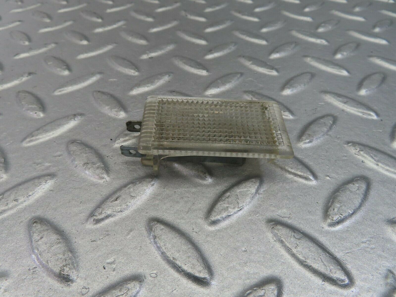 10141 Mercedes-Benz C123 230CE Coupe Glove Box Light