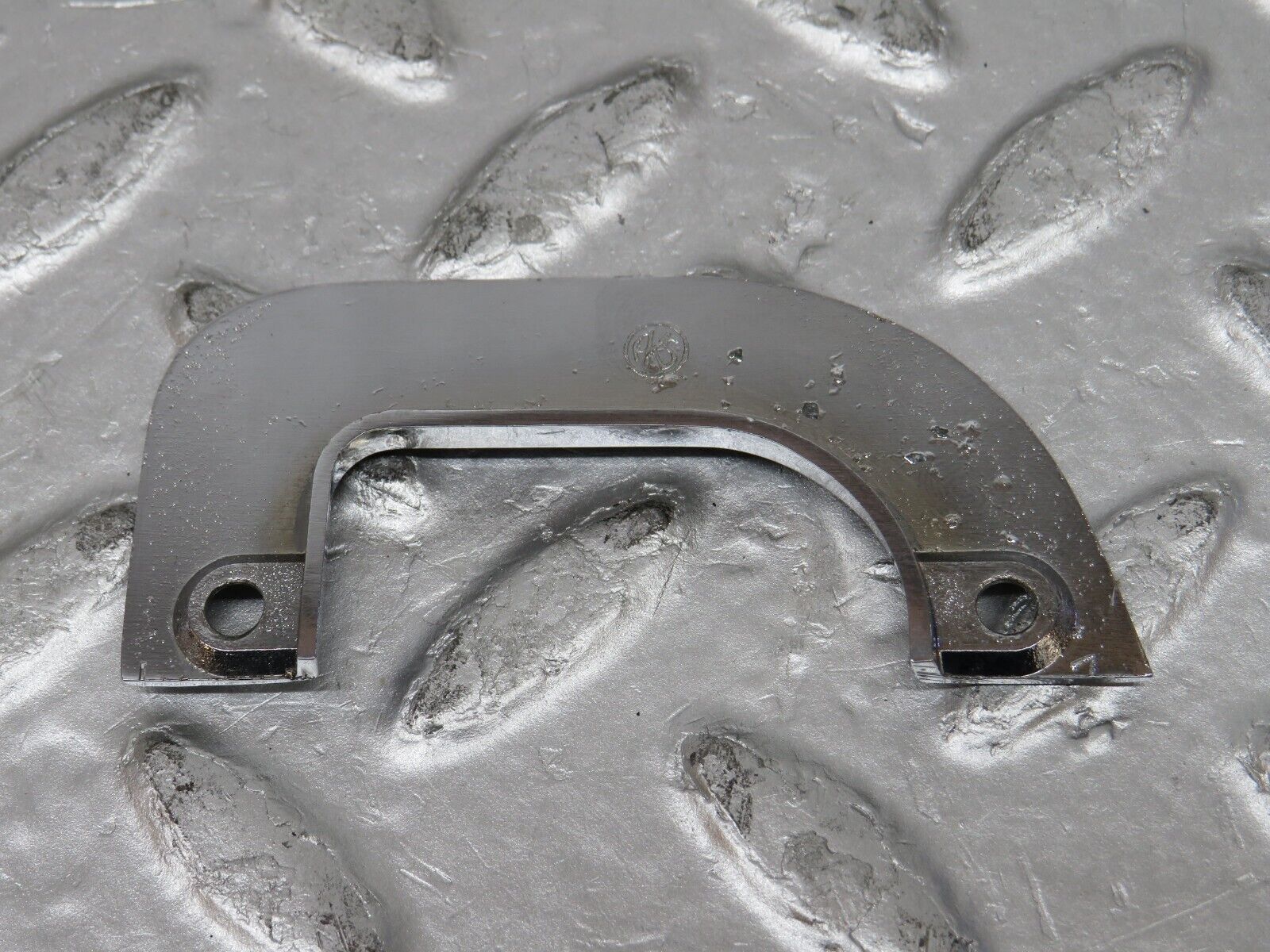 0869 Mercedes-Benz C107 350SLC Coupe Interior Chrome Door Latch Trim Left Side