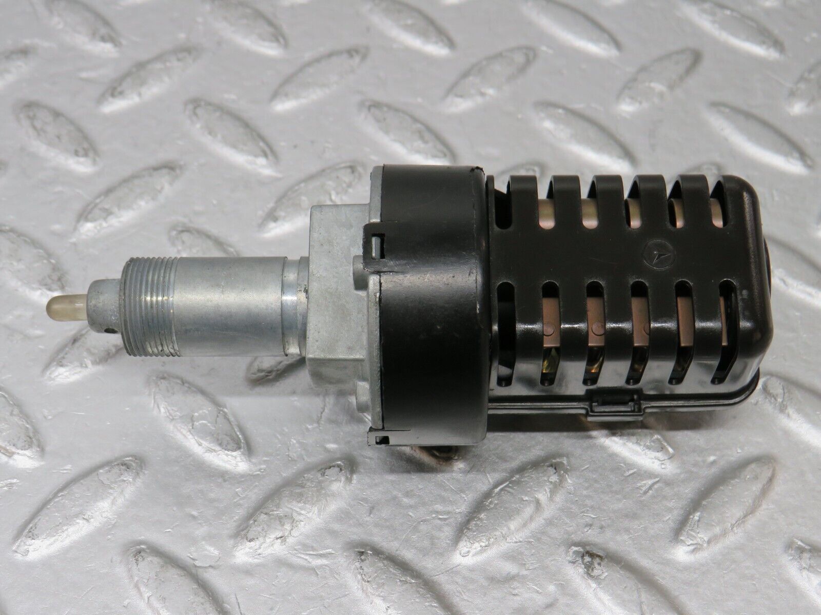 37927 Mercedes-Benz A124 320E Cabriolet Heater Control Unit Switch 1248202310