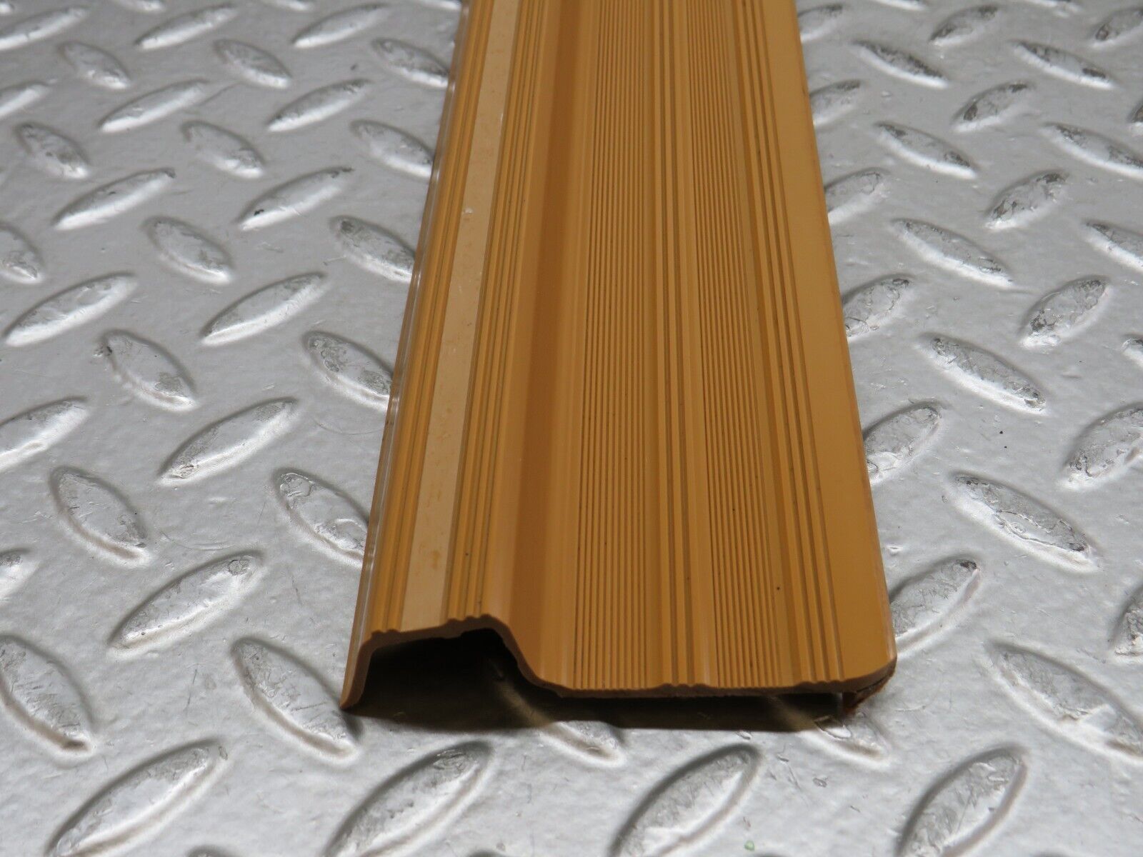 28555 Mercedes-Benz W123 230E Front Left Door Sill Trim Palomino