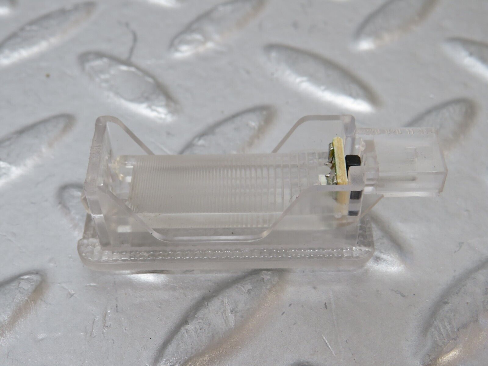 34885 Mercedes-Benz W210 320E Under Dash Light 2x 2208201101