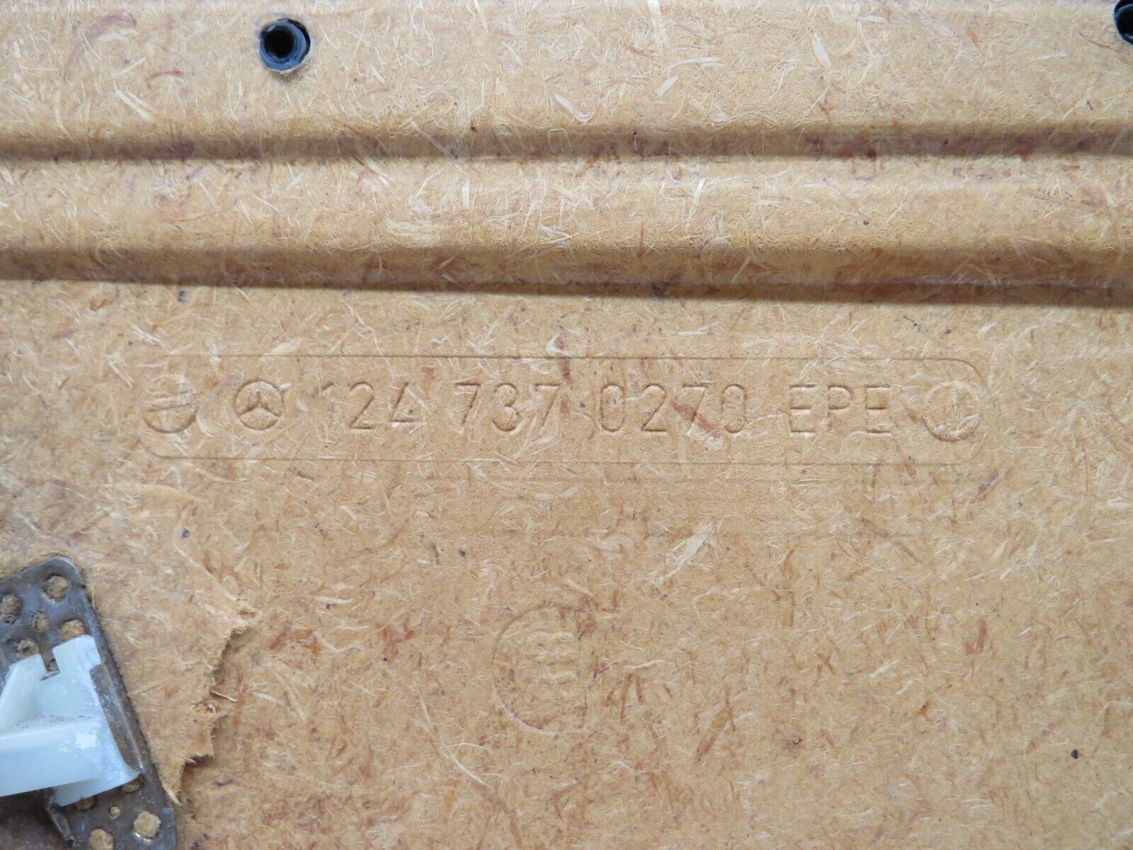 33925 Mercedes-Benz W124 260E Rear Right Door Card 1247370270