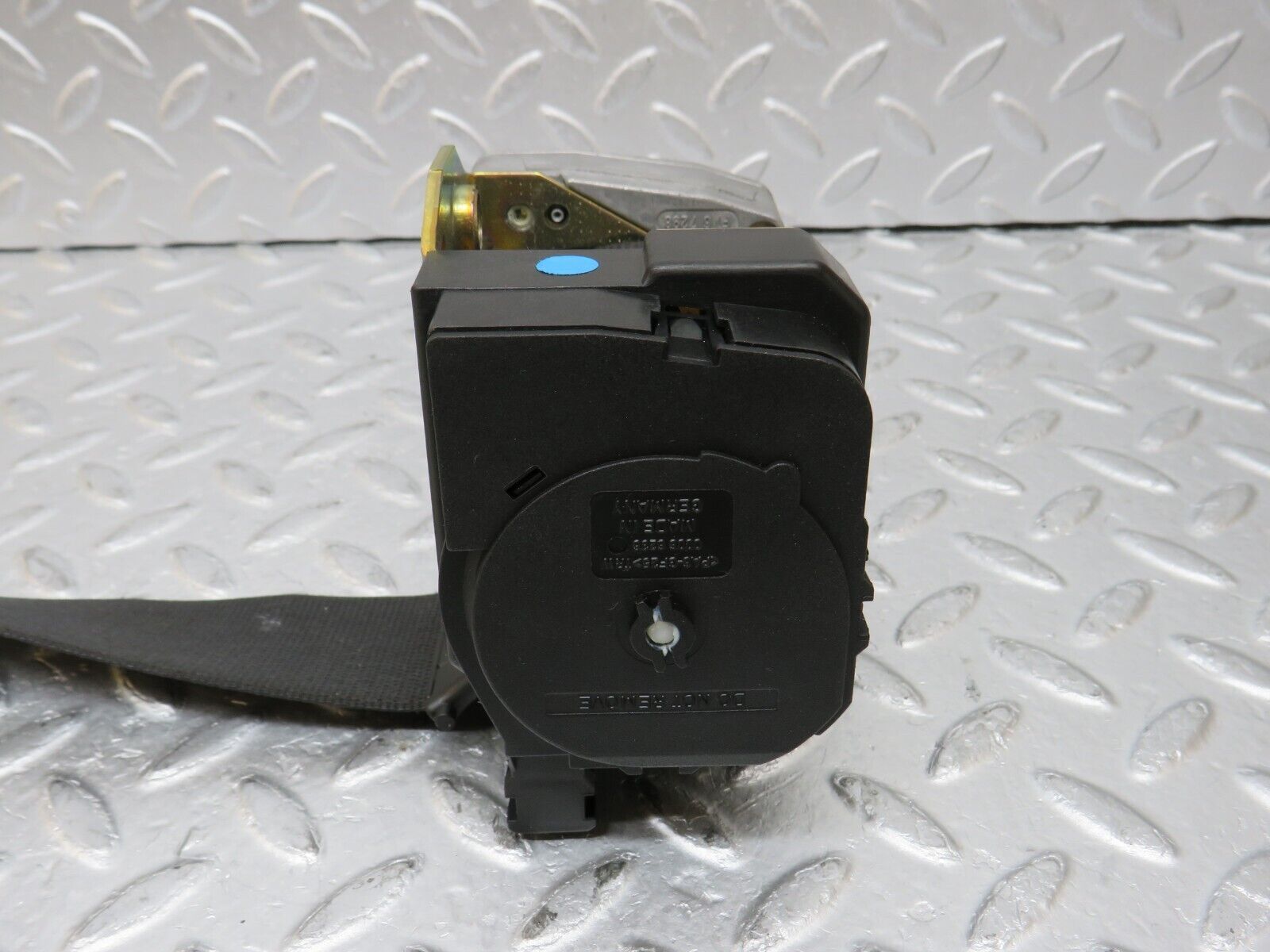 35083 Mercedes-Benz W210 320E Front Right Seat Belt 2108606685