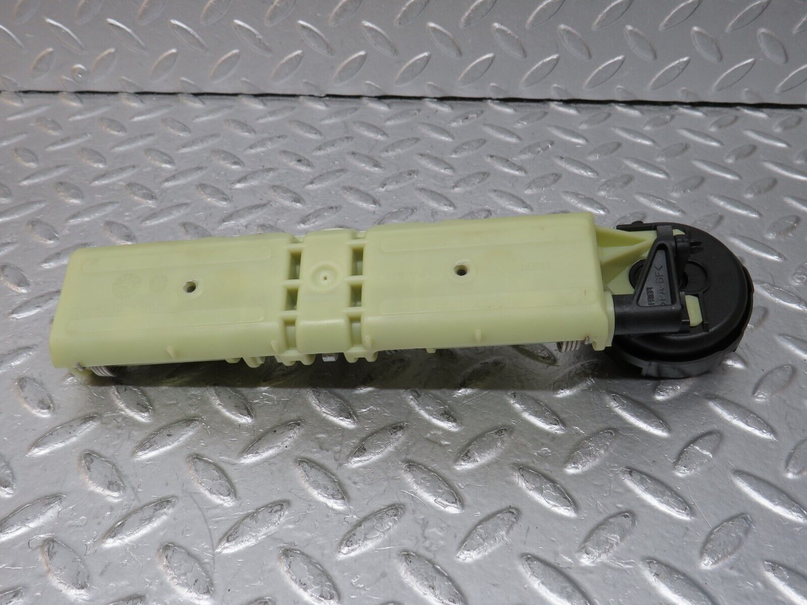 34911 Mercedes-Benz W210 320E Rear Headrest Folding Mechanism 400294B