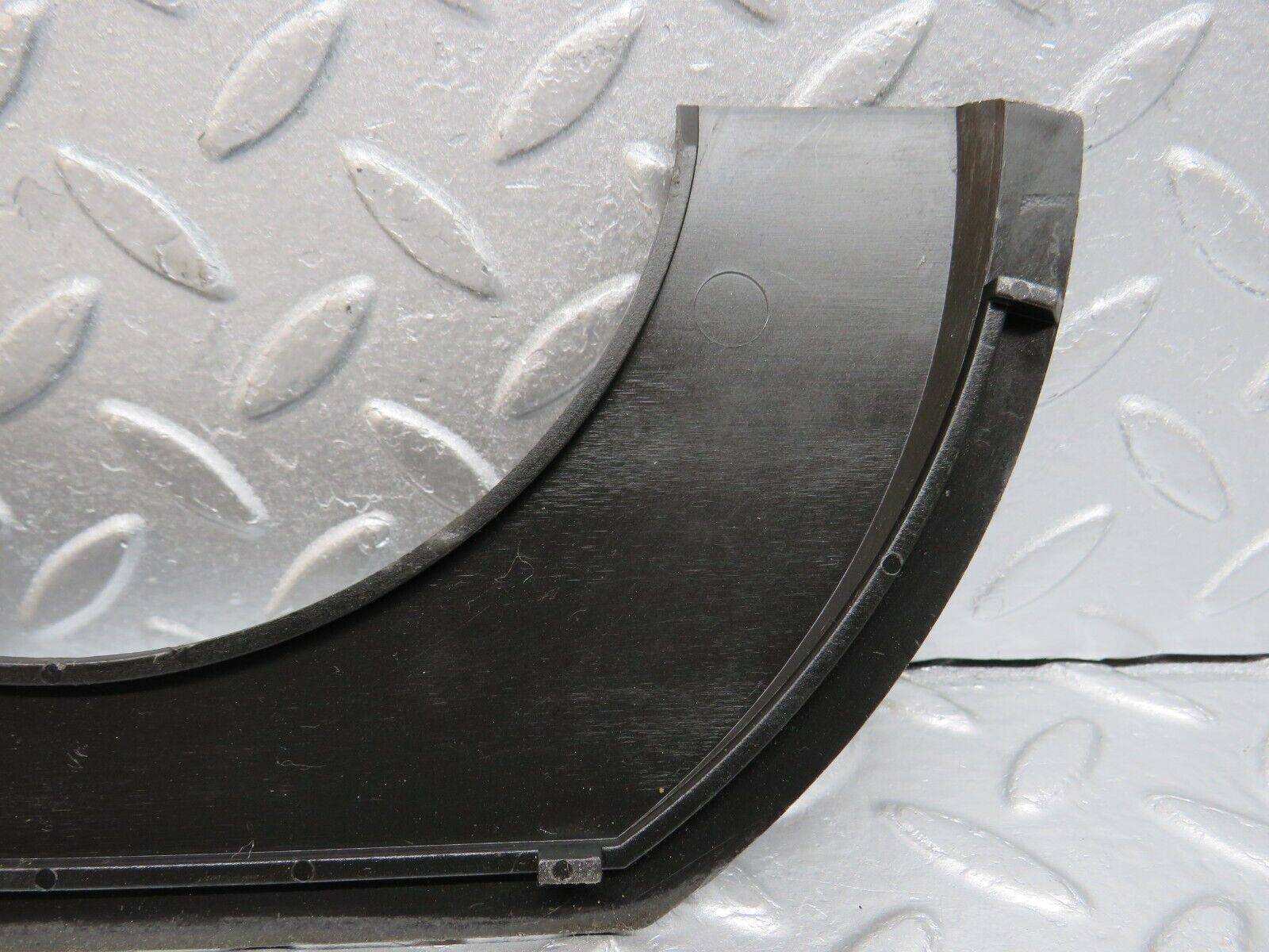 39765 Mercedes-Benz R129 320SL Coupe Windscreen Wiper Surround Trim