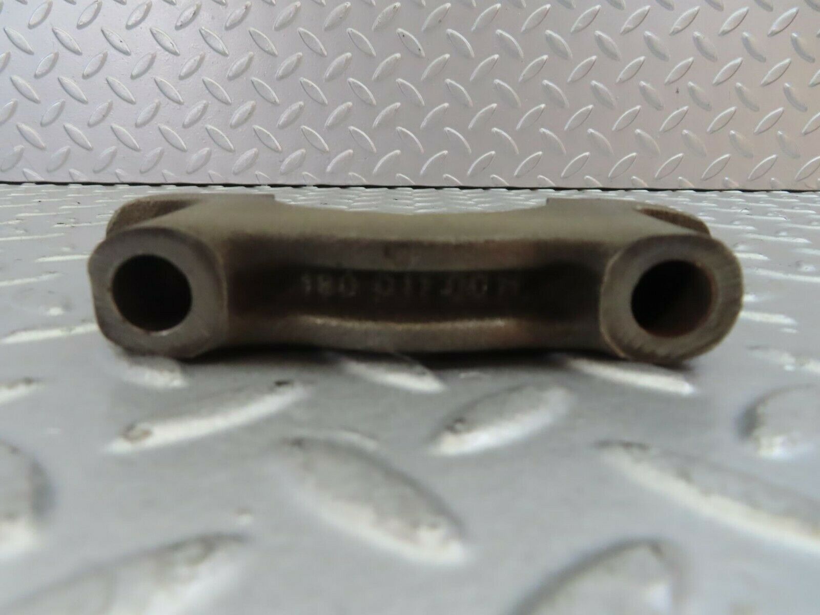 10218 Mercedes-Benz W111 220SE Crankshaft Bearing Holder Block 1800110011