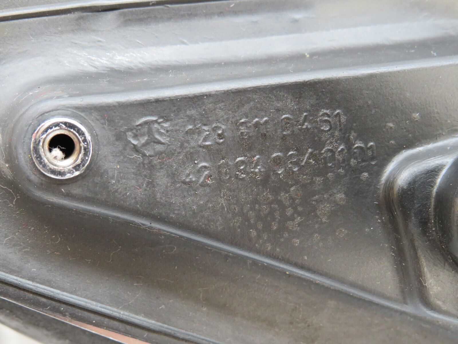 25401 Mercedes-Benz W123 200 Right Wing Mirror