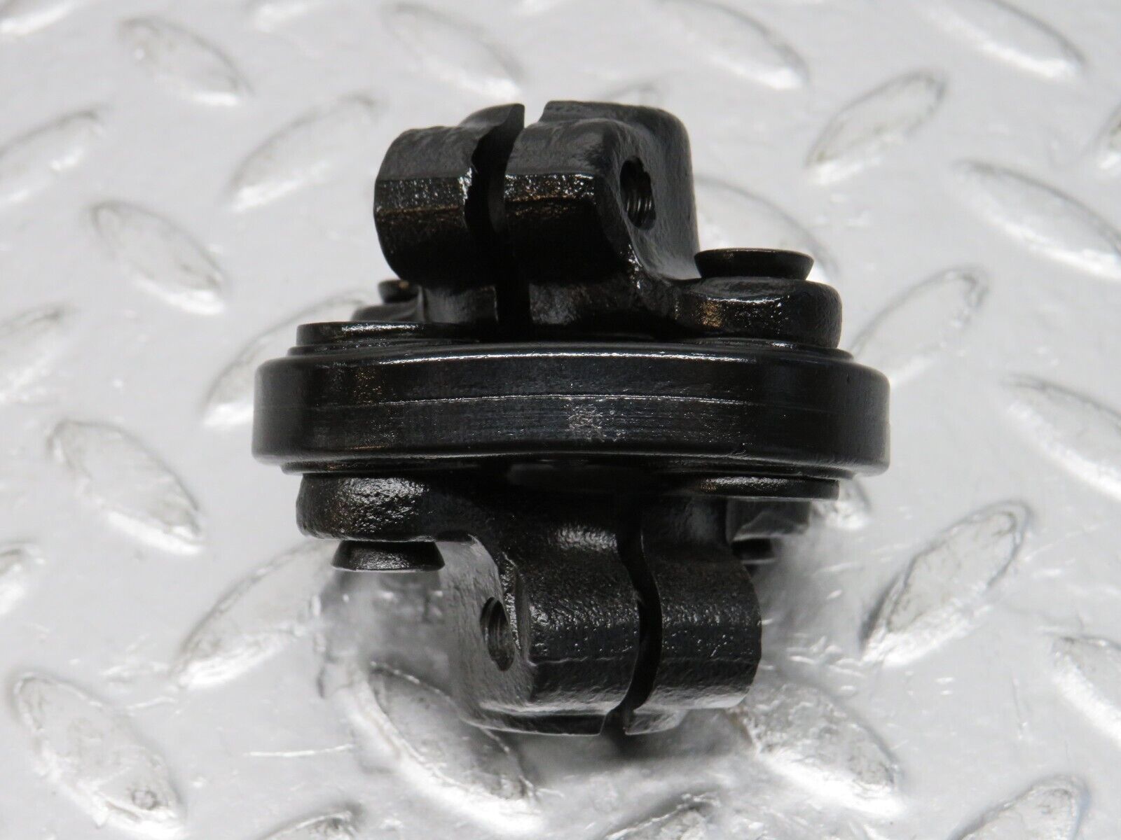 32548 Mercedes-Benz S124 300TE Wagon Steering Column Lower Shaft Connector