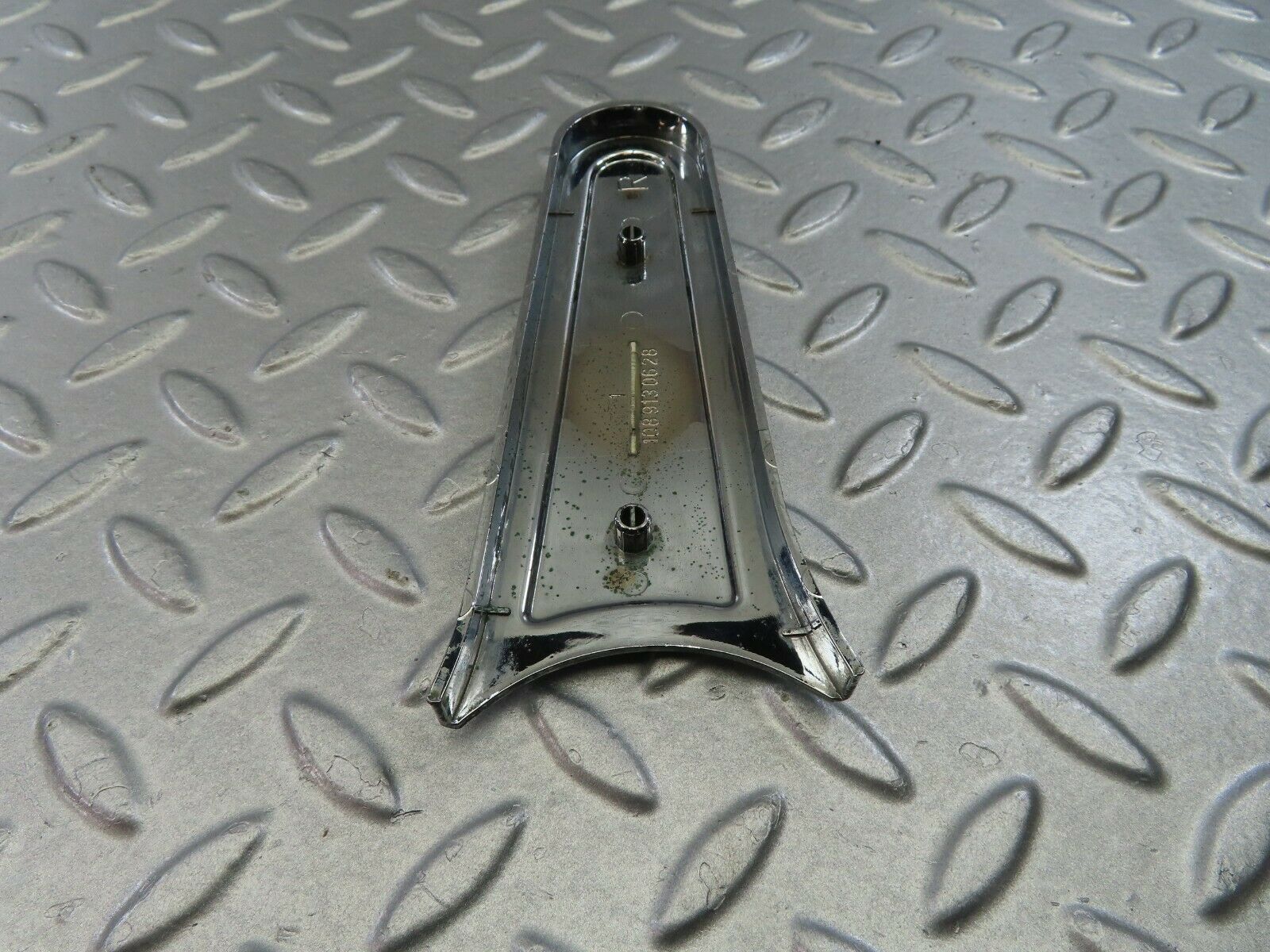 8848 Mercedes-Benz W108 Front Seat Side Cover Trim Right 1089130628