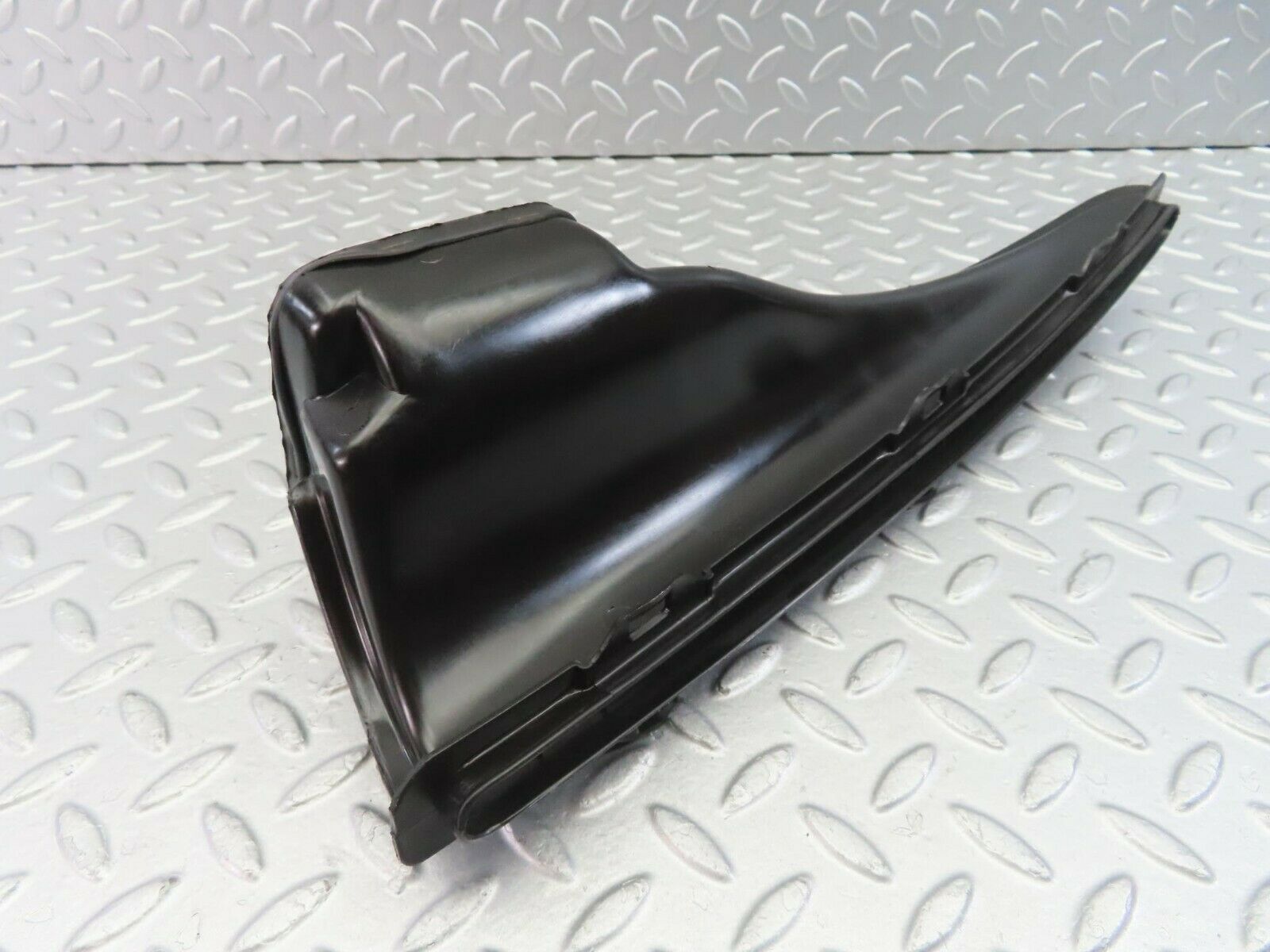 9986 Mercedes-Benz C123 230CE Coupe Air Duct Vent Left Side 1238300119
