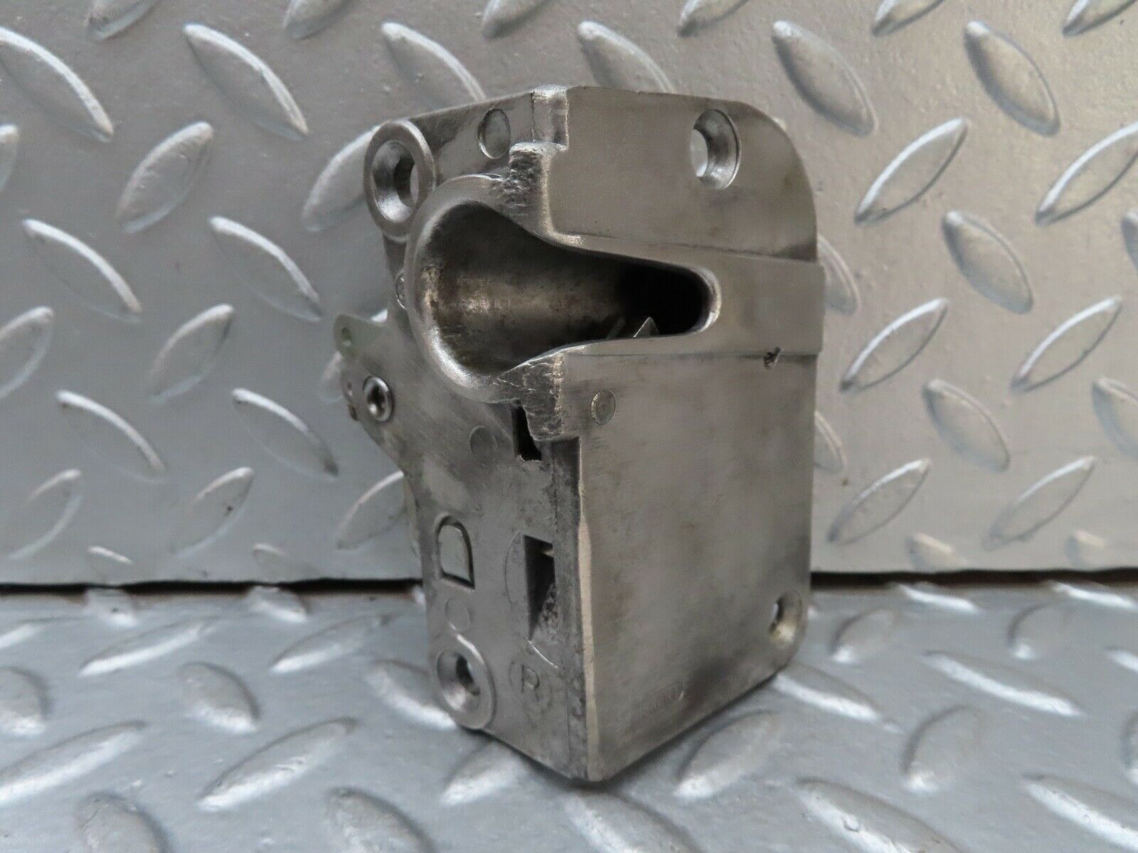 18585 Mercedes-Benz W120 W121 Ponton Rear Right Door Lock Mechanism