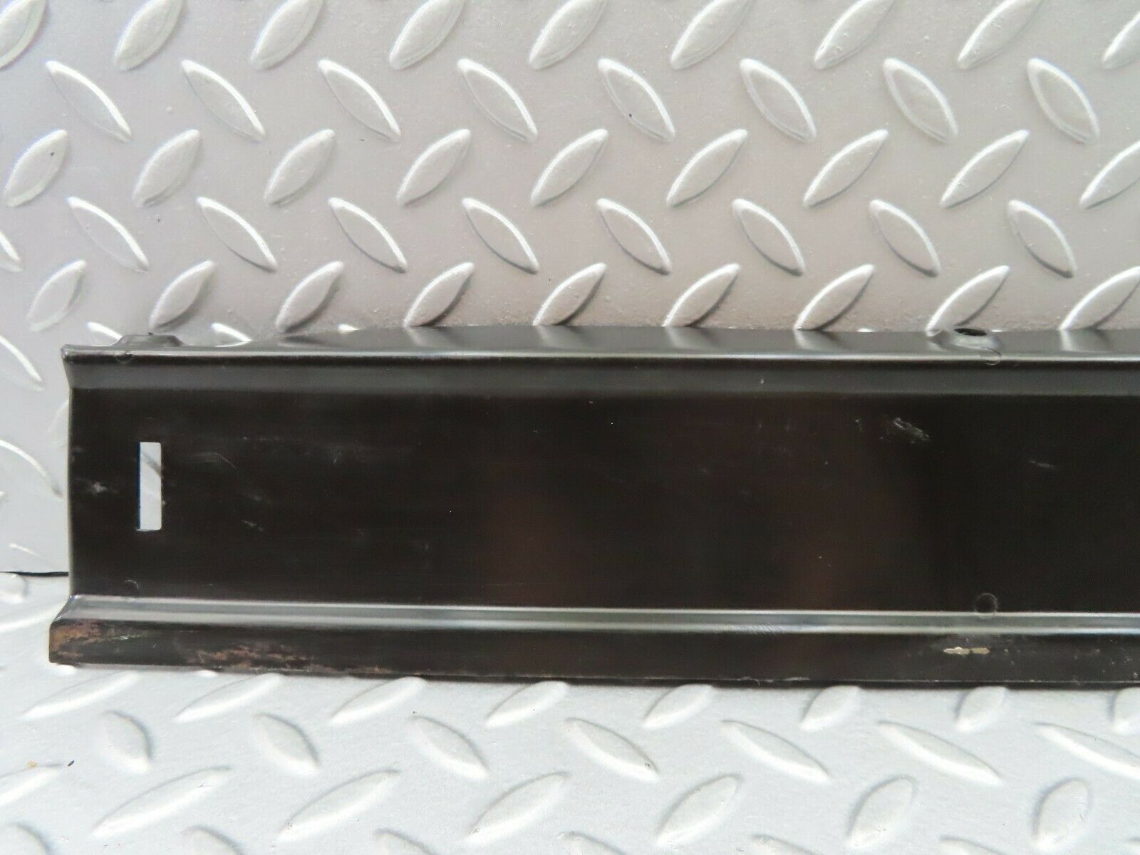 6241 Mercedes-Benz W126 380SE Front Right Cover 1268210236