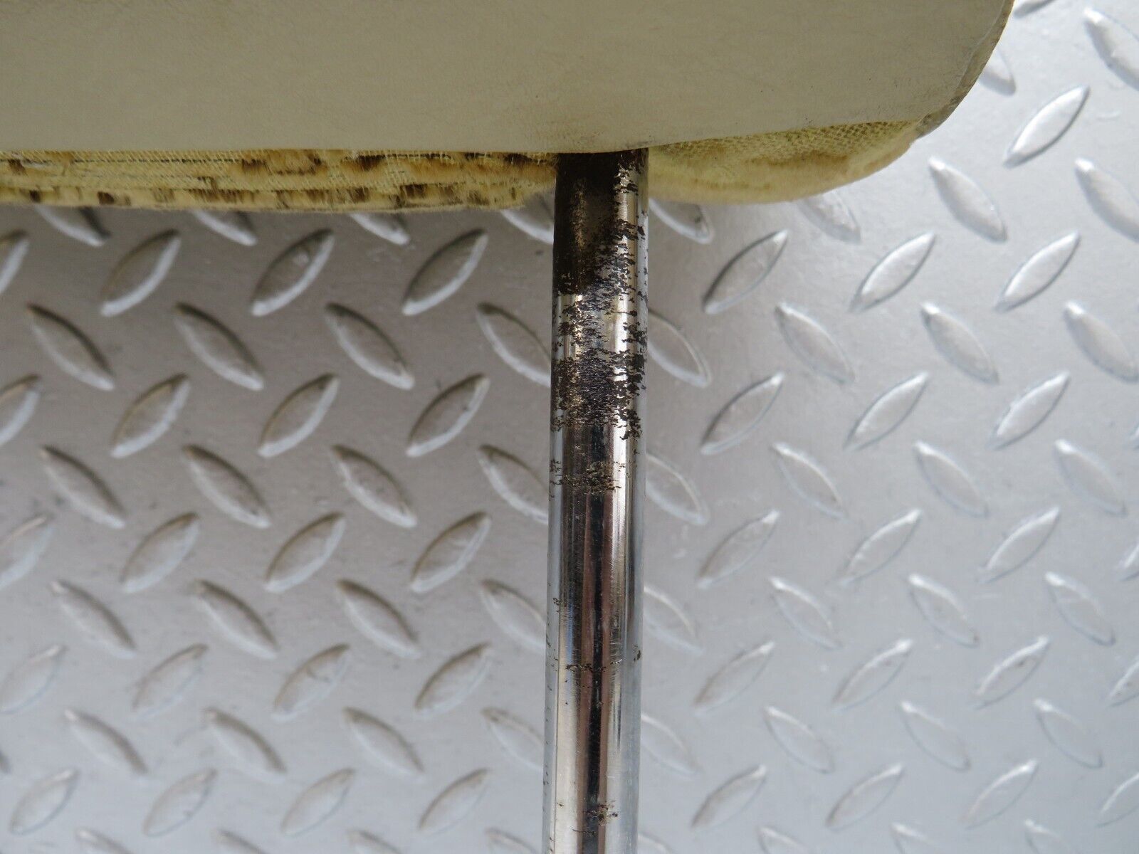 37079 Mercedes-Benz C126 420SEC Coupe Front Seat Headrest