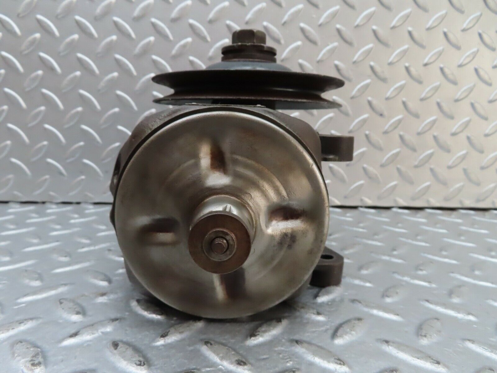 19221 Mercedes-Benz W123 300D Power Steering Pump Vickers Type 24