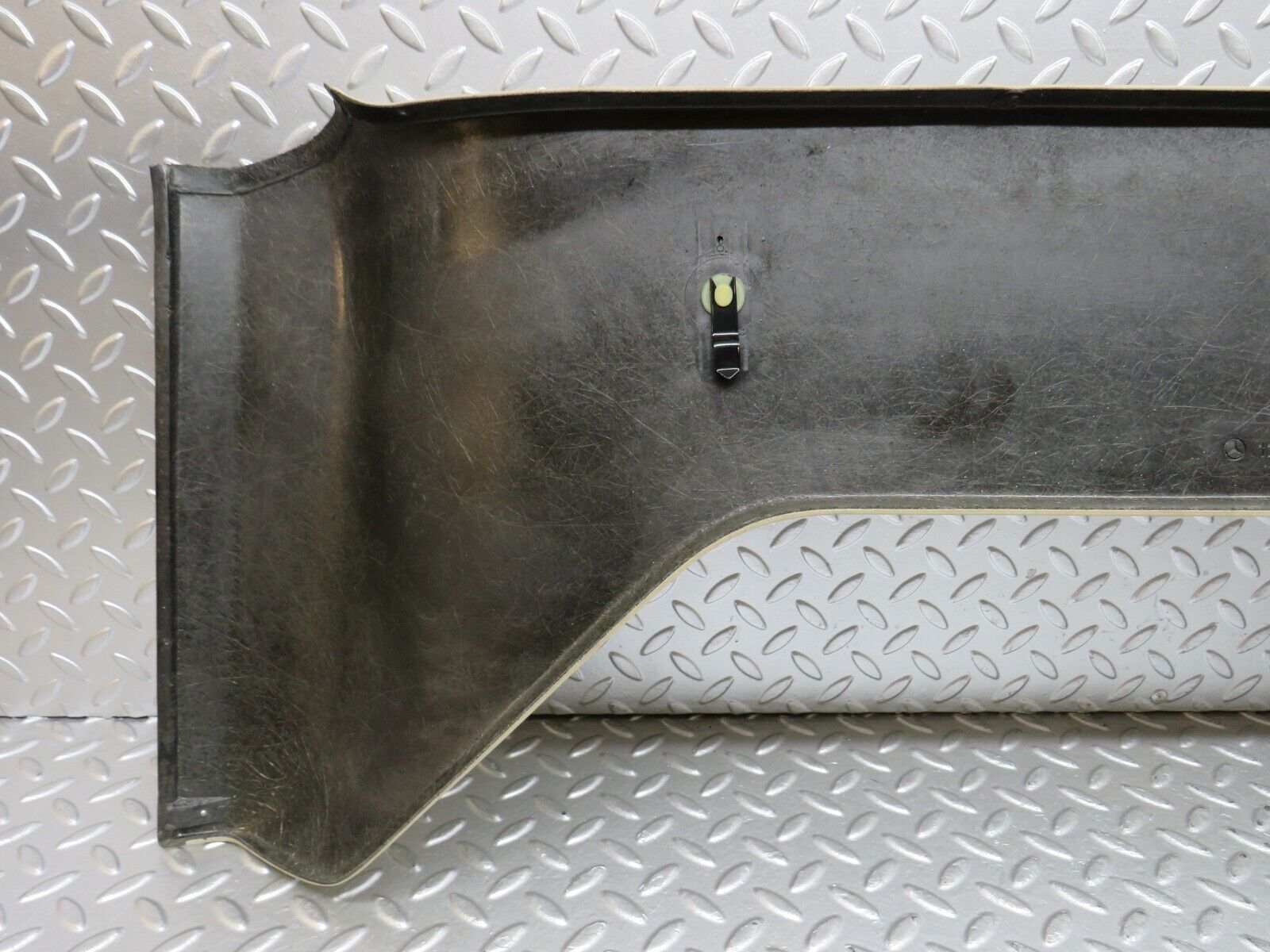 27531 Mercedes-Benz S124 300TE Headlining Roof Panel Rear Beige 1246902325