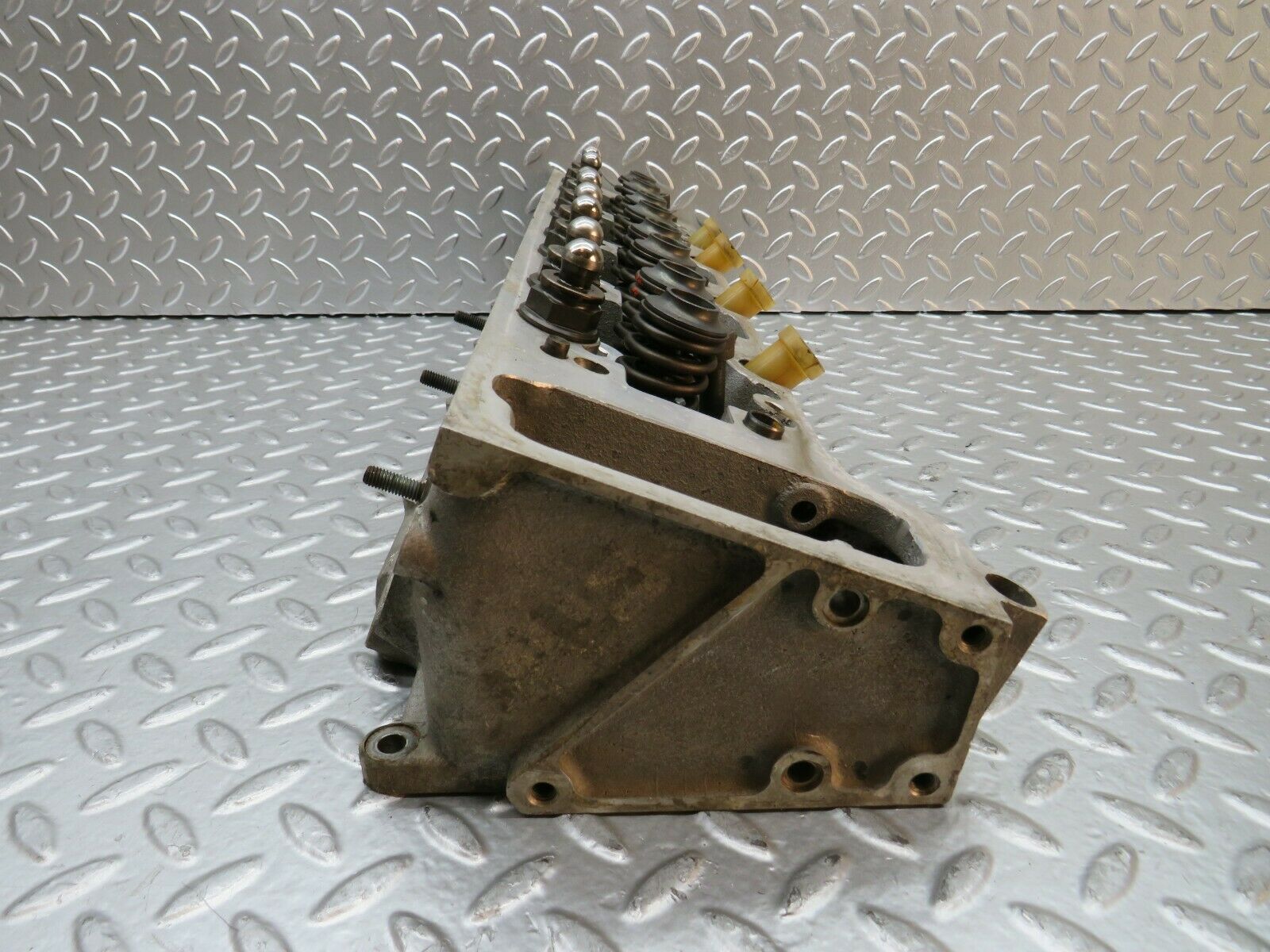 22819 Mercedes-Benz C107 450SLC Coupe Cylinder Head Right 1160162701