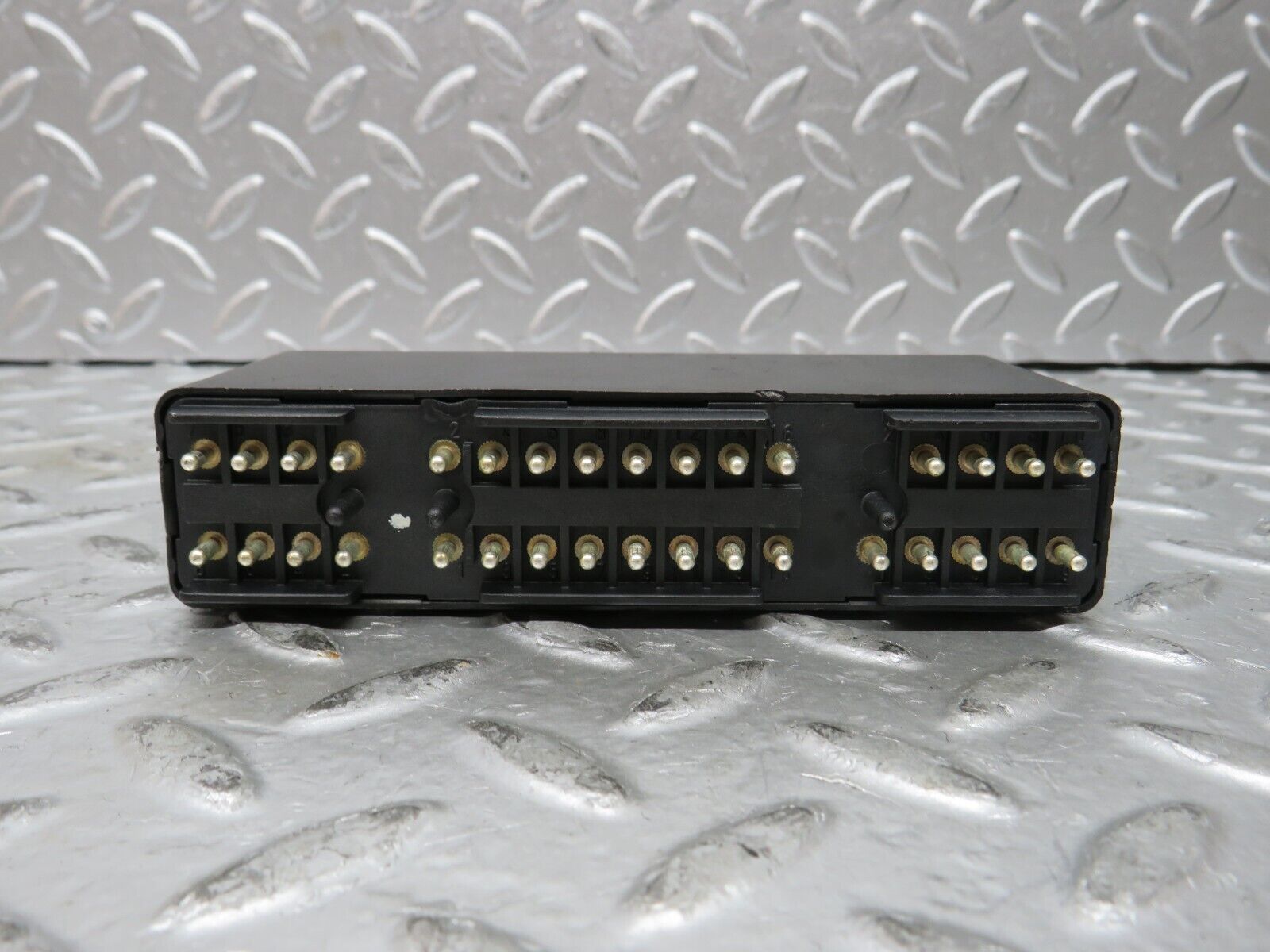 27540 Mercedes-Benz S124 300TE Wagon Headlight Control Unit Relay 1265420332